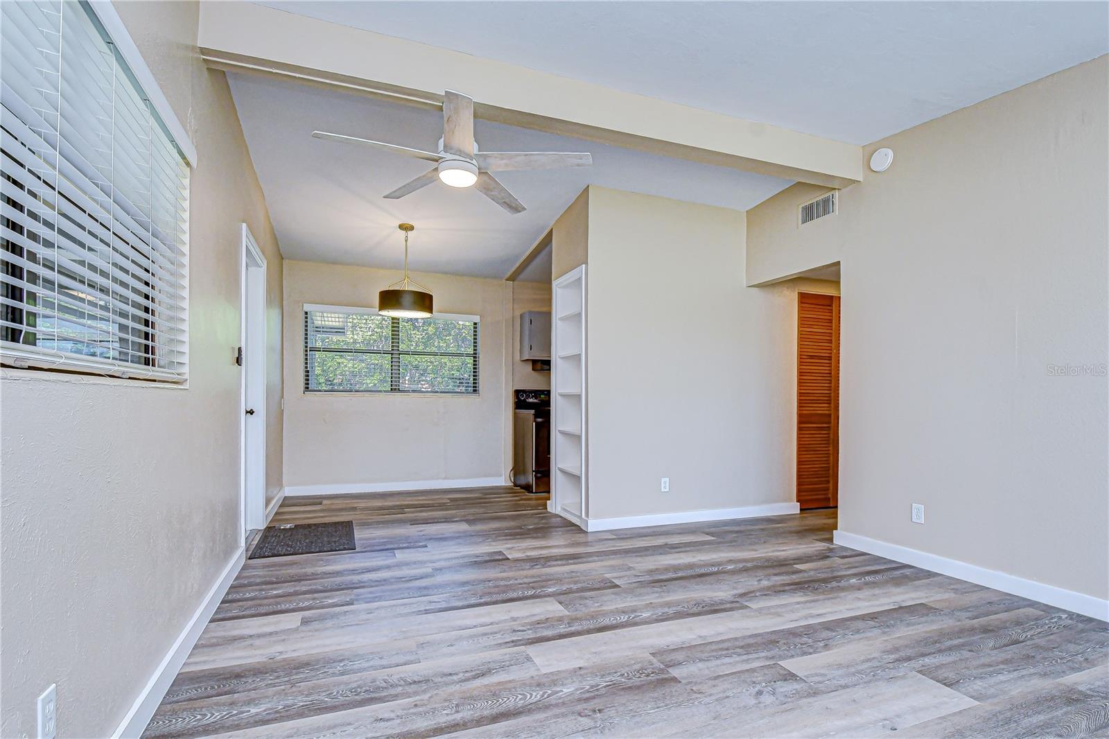 306 E LANGFORD DR, PLANT CITY, FL — photo 4