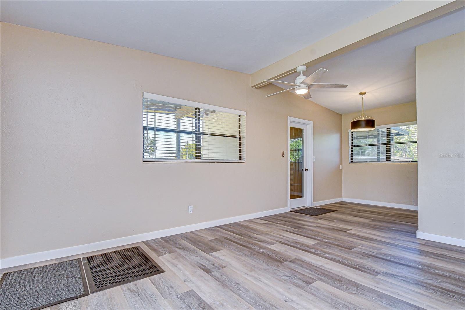 306 E LANGFORD DR, PLANT CITY, FL — photo 5