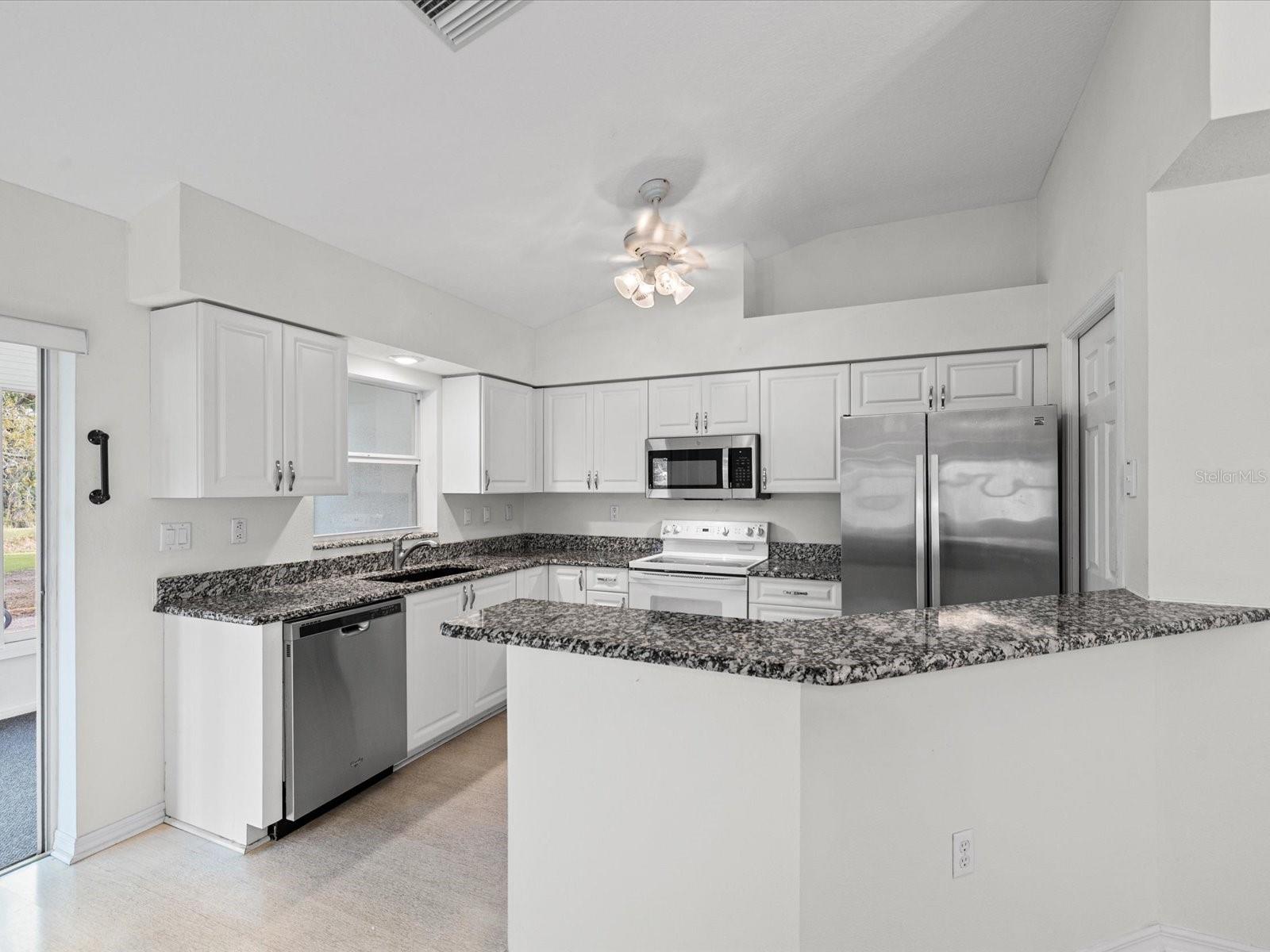 11621 HOLLY ANN DR, NEW PORT RICHEY, FL — photo 15