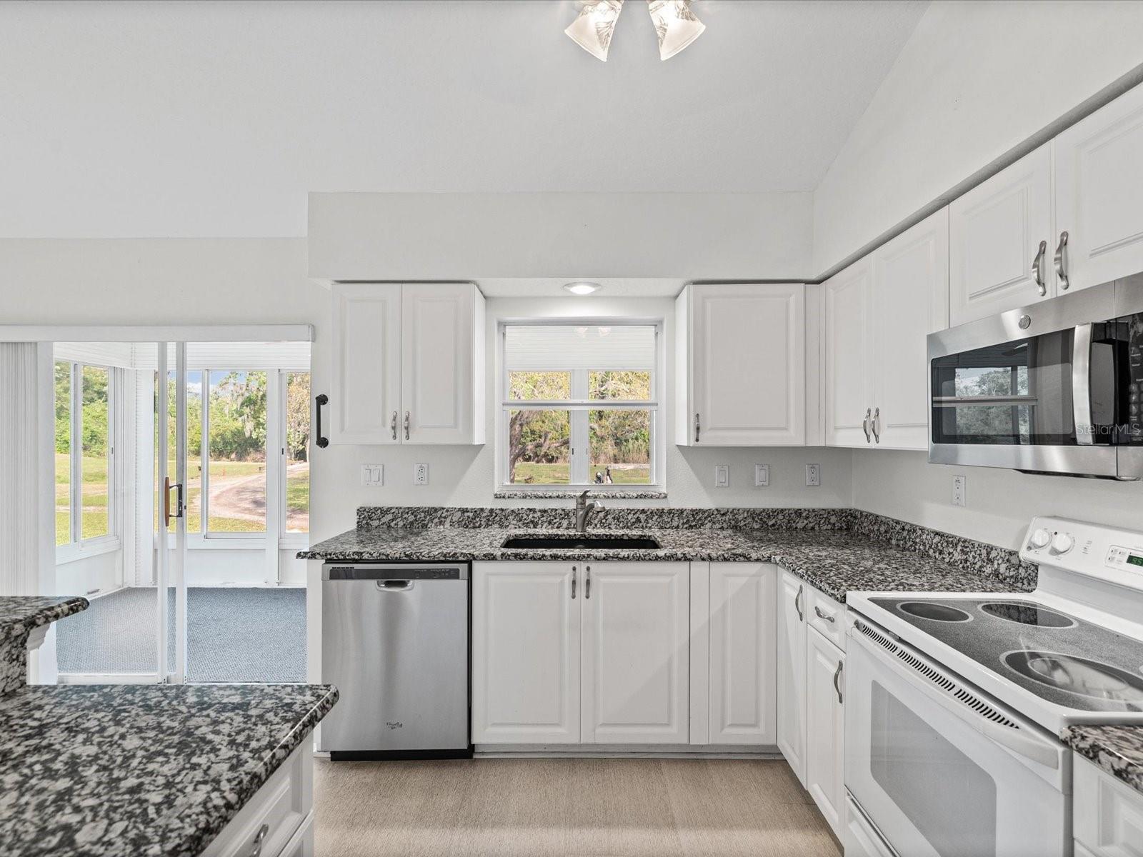 11621 HOLLY ANN DR, NEW PORT RICHEY, FL — photo 13