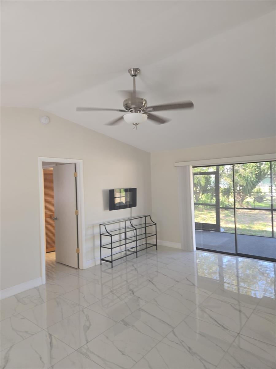 1805 CORAL POINT DR, CAPE CORAL, FL — photo 2