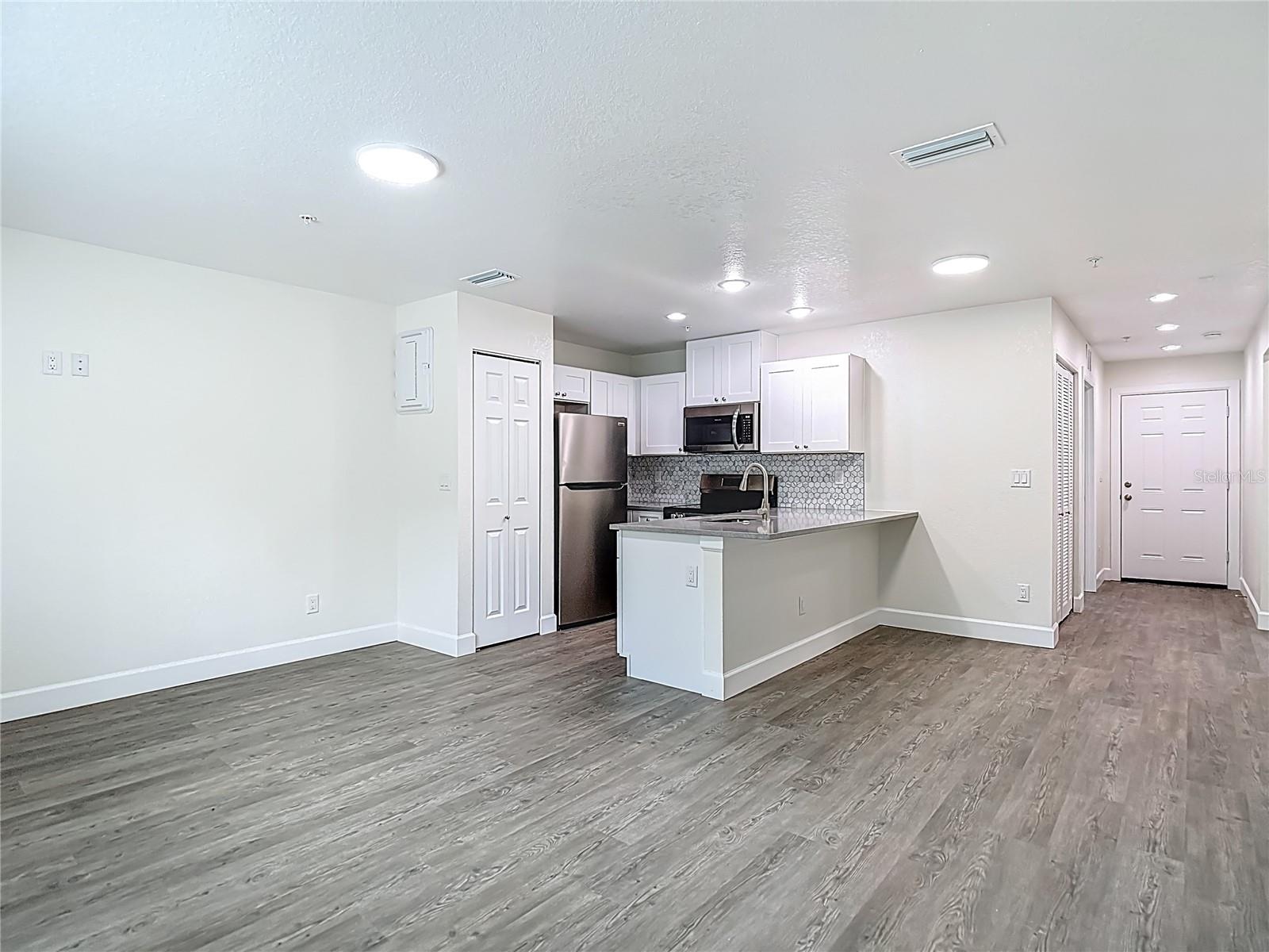 326 S GROSSE AVE #2, TARPON SPRINGS, FL — photo 11