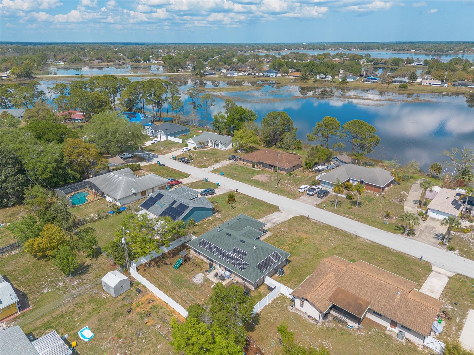 2431 WEATHERFORD DR, DELTONA, FL — photo 2