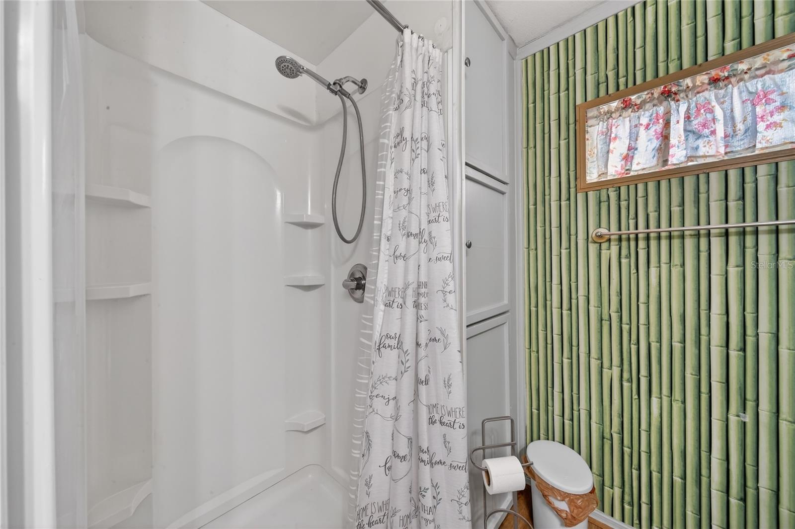 4710 VILLAGE DR, LAKELAND, FL — photo 16