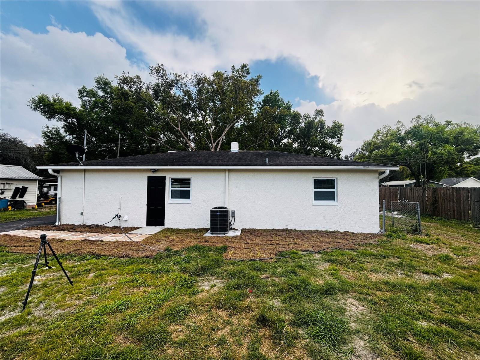 37421 LUPINE DR, ZEPHYRHILLS, FL — photo 2