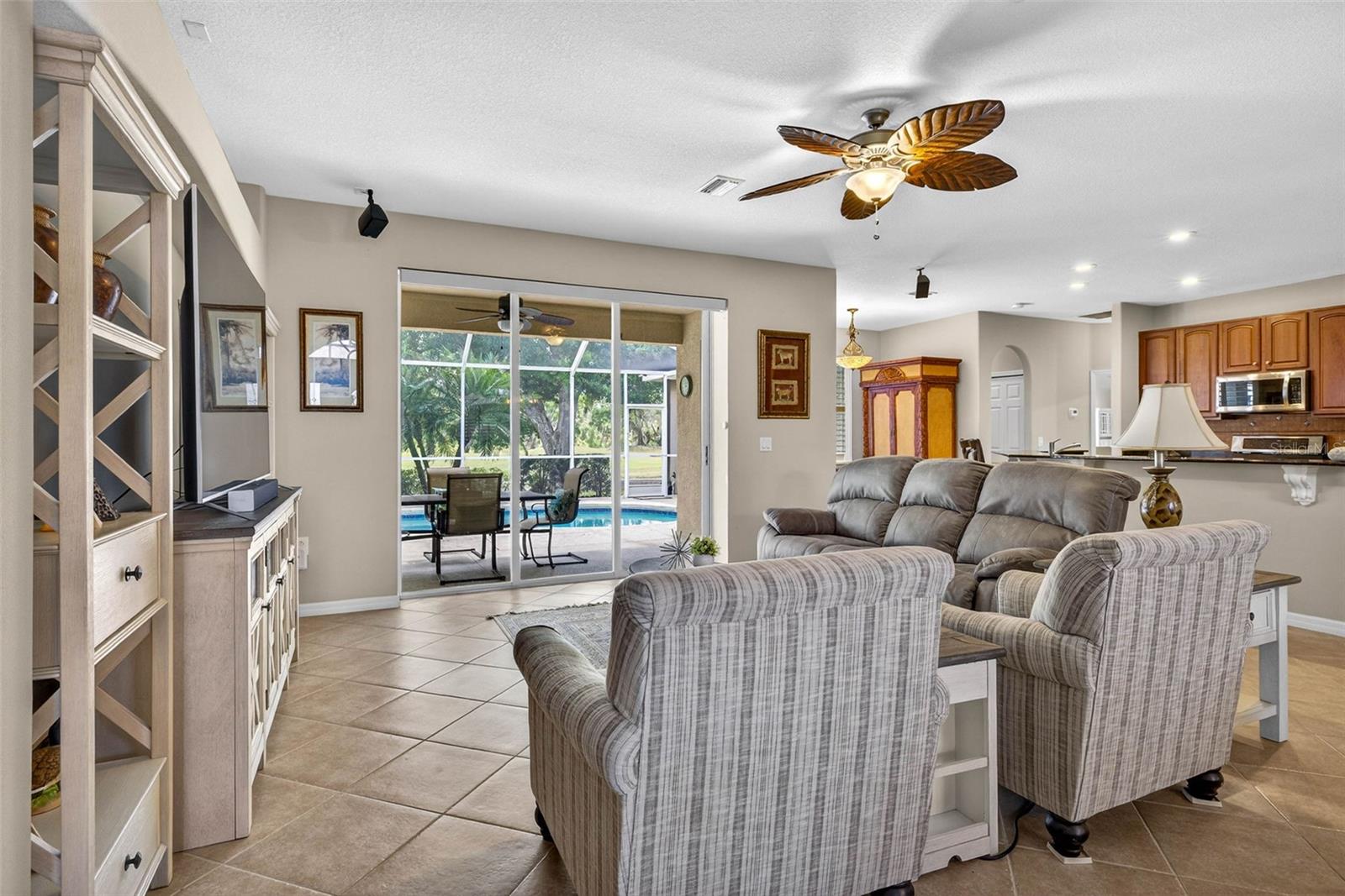 3819 SALIDA DELSOL DR, SUN CITY CENTER, FL — photo 18