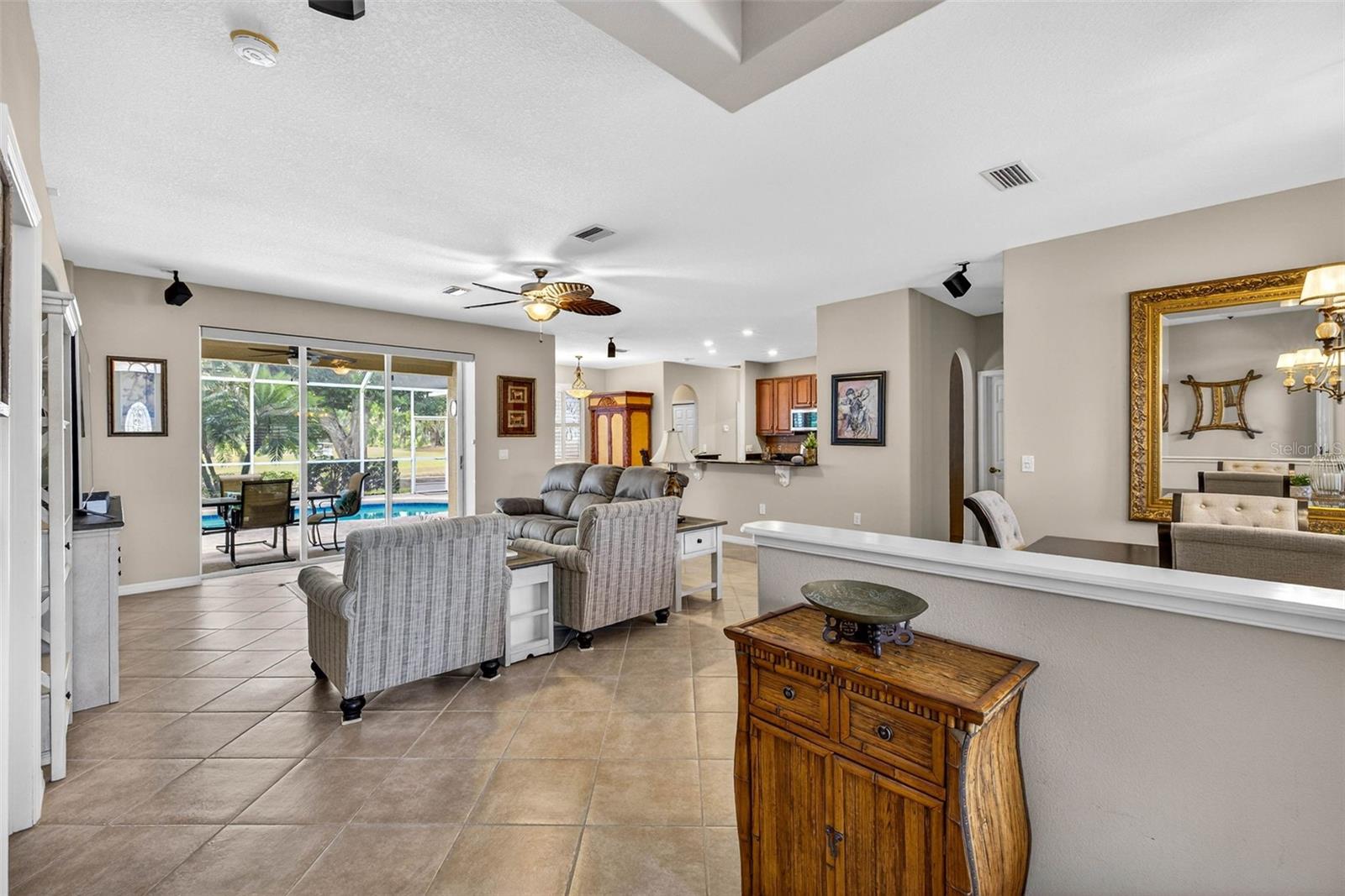 3819 SALIDA DELSOL DR, SUN CITY CENTER, FL — photo 19