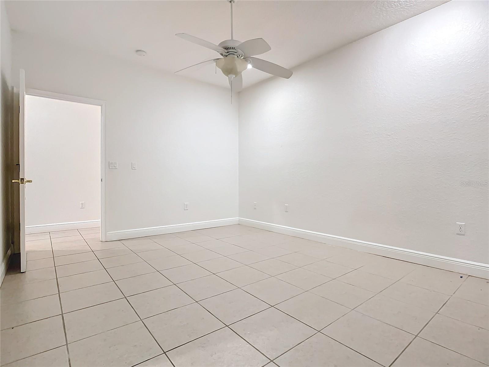 132 ORANGE AVE, CLERMONT, FL — photo 26