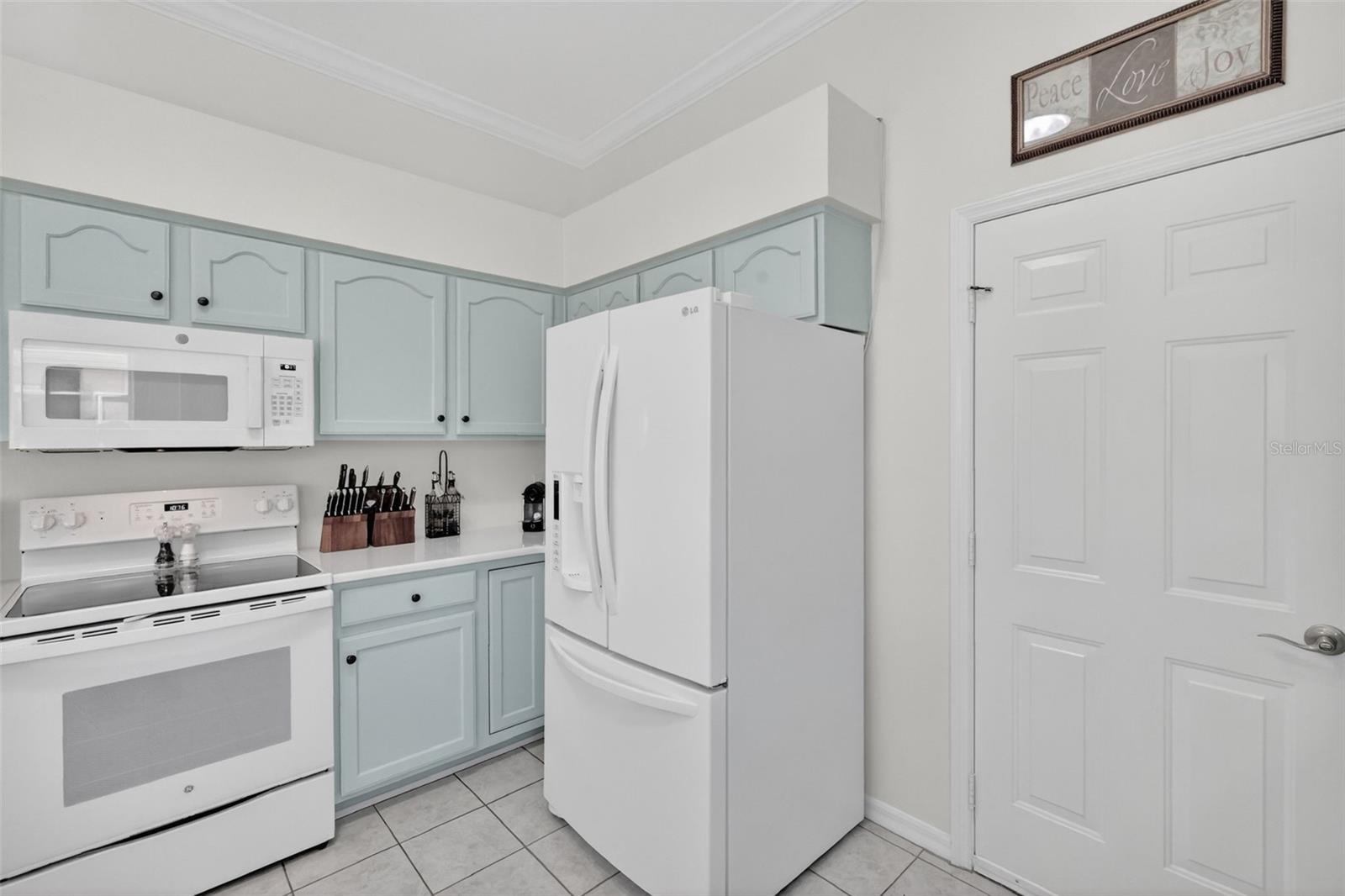 416 CARRERA DR, THE VILLAGES, FL — photo 27