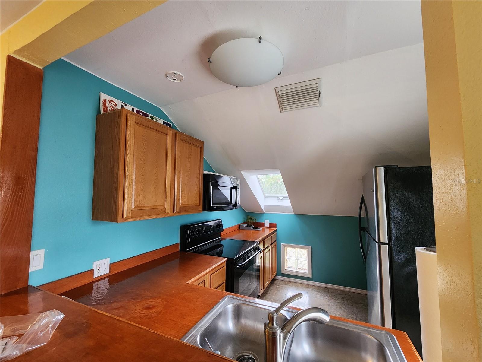 3401 E SLIGH AVE, TAMPA, FL — photo 38