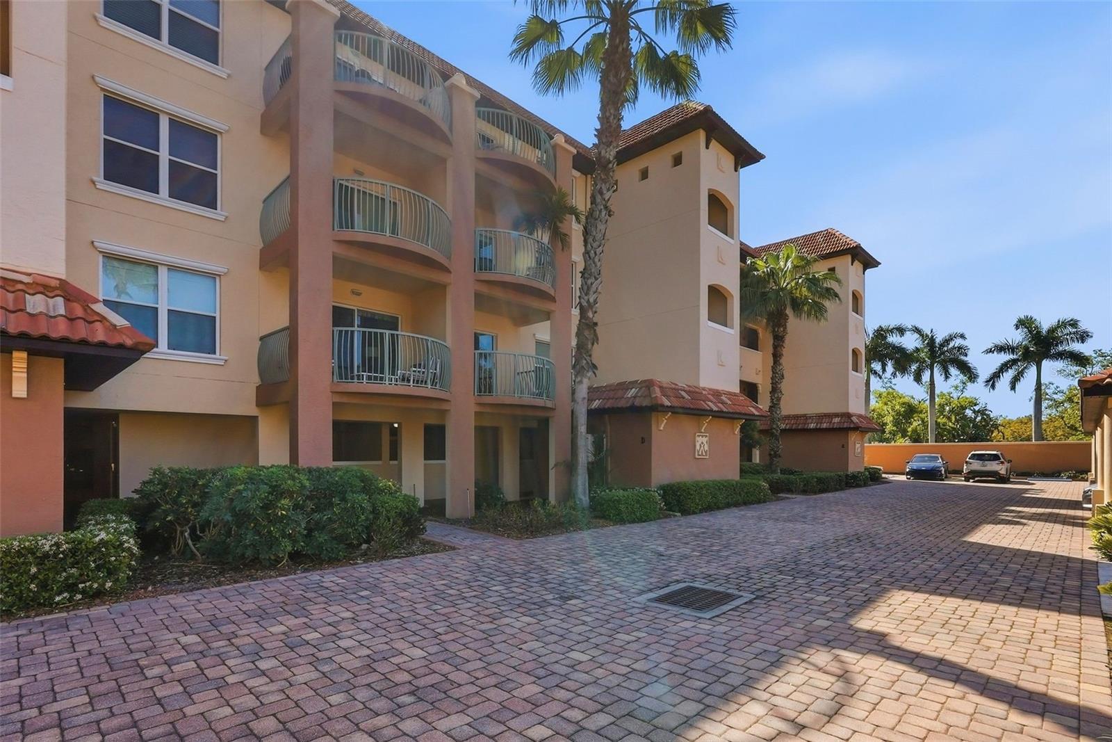 1695 PINELLAS BAYWAY S #E4, TIERRA VERDE, FL
