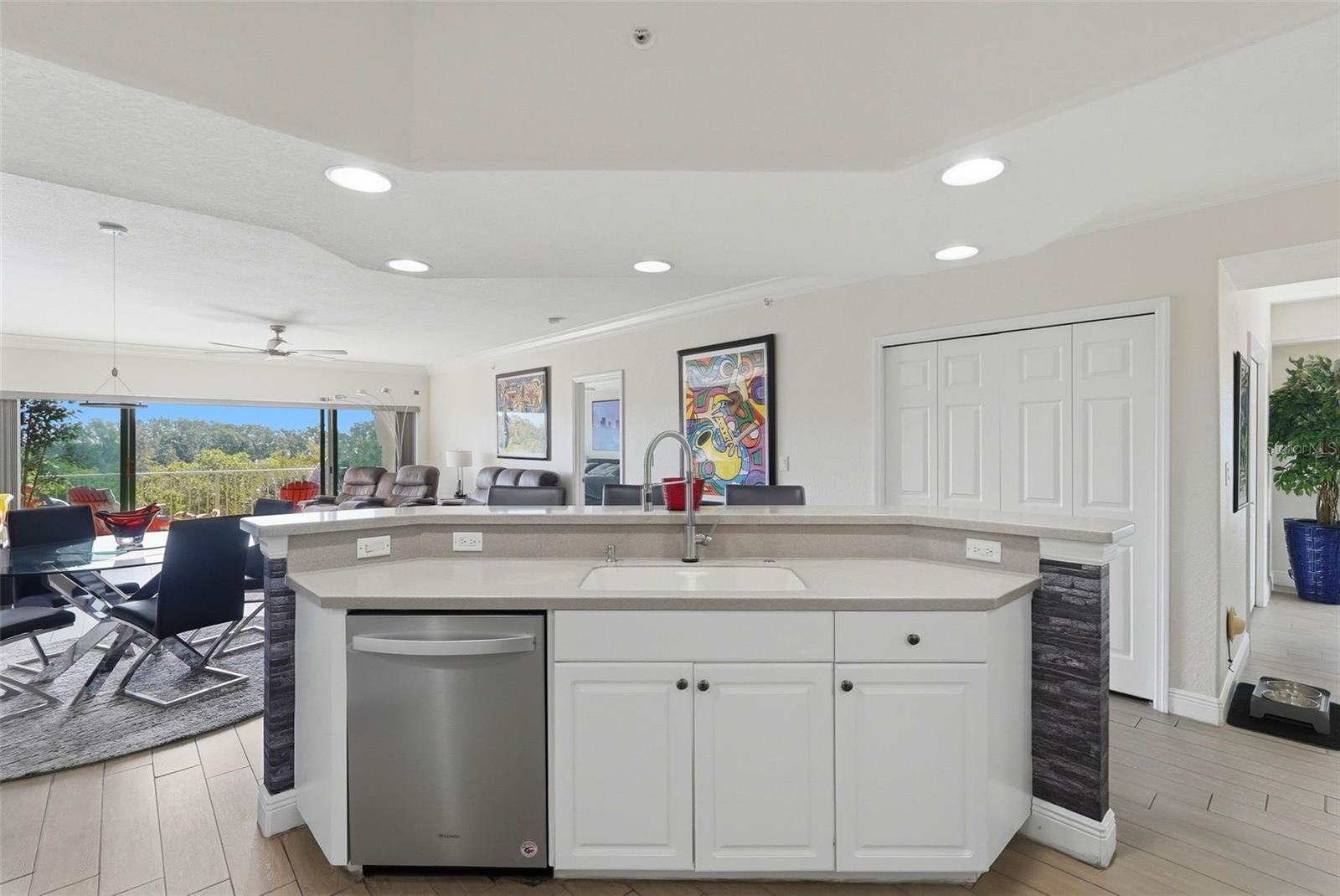1695 PINELLAS BAYWAY S #E4, TIERRA VERDE, FL — photo 12