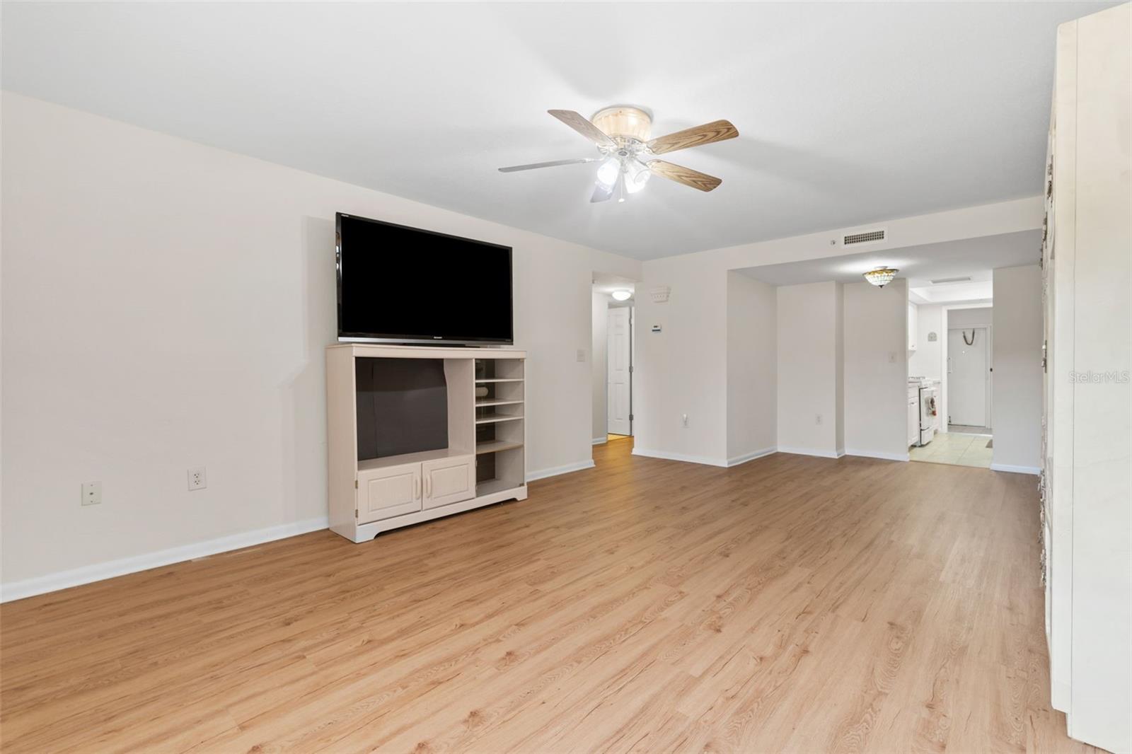 1950 59TH AVE N #114, ST PETERSBURG, FL — photo 8