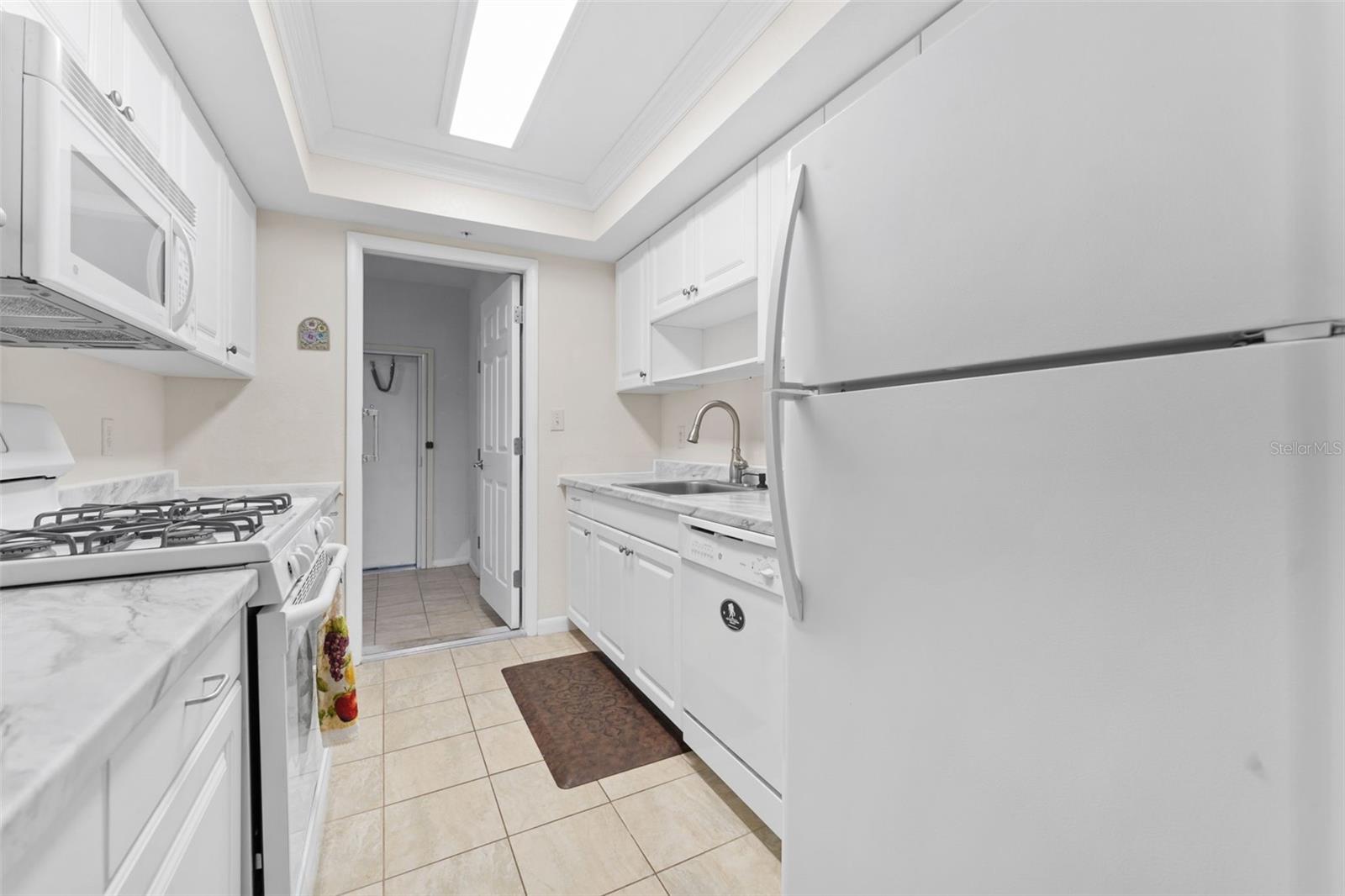 1950 59TH AVE N #114, ST PETERSBURG, FL — photo 12