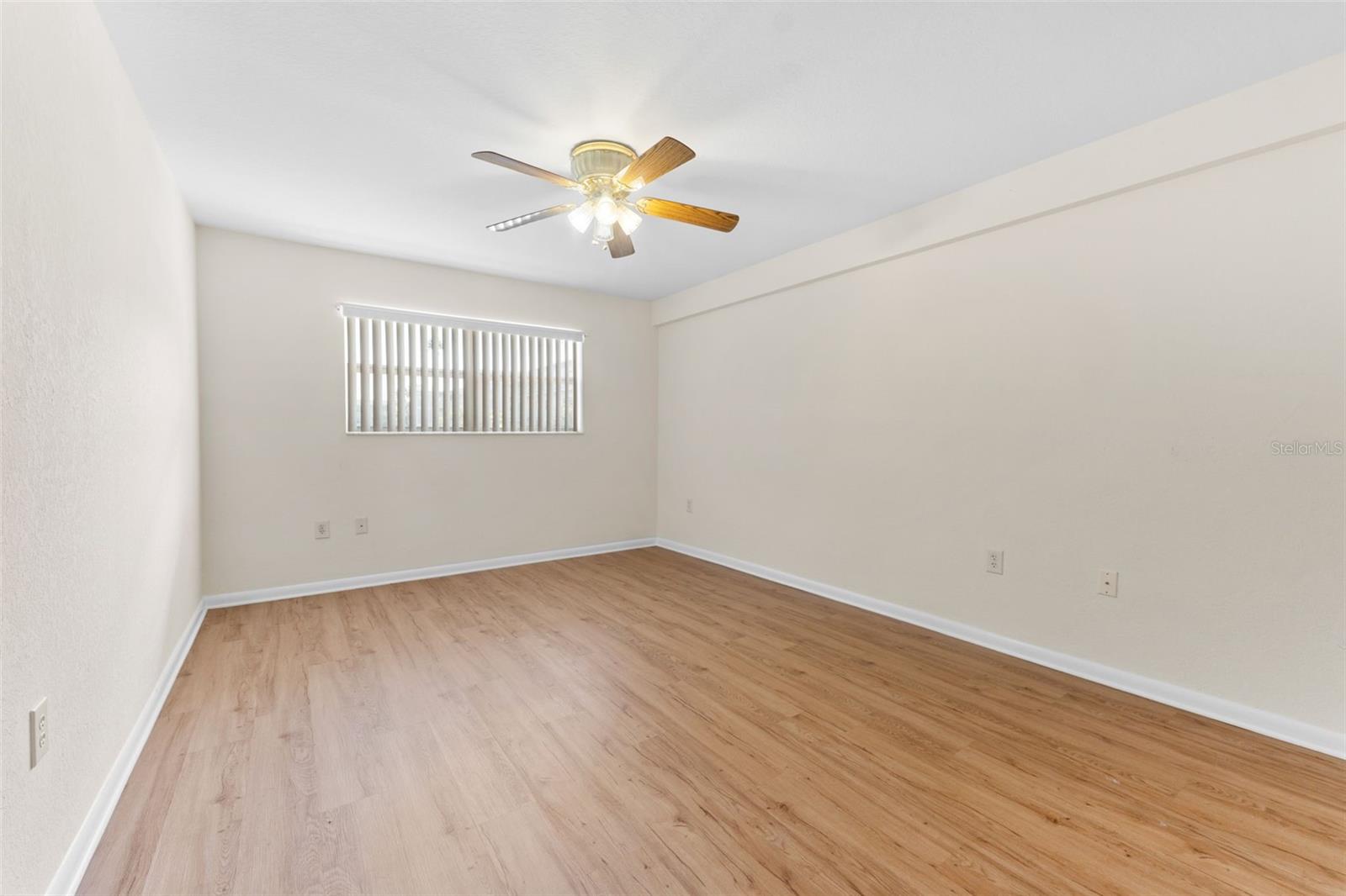 1950 59TH AVE N #114, ST PETERSBURG, FL — photo 15