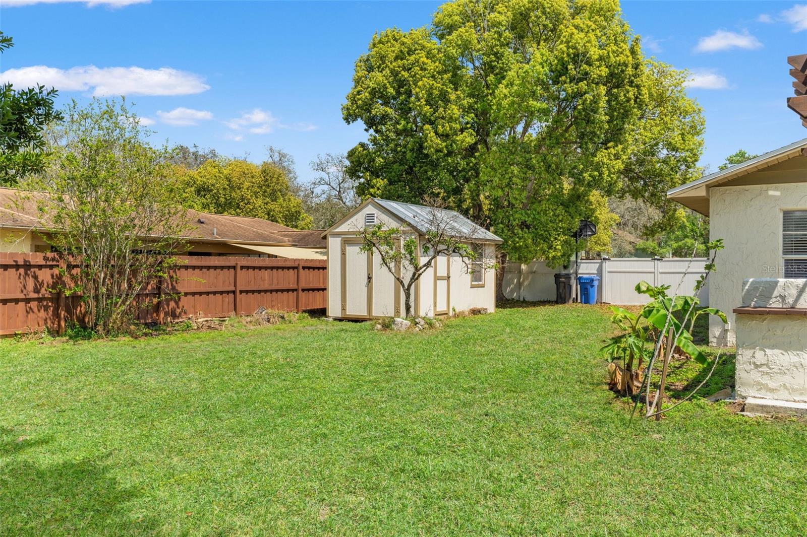 2524 VICTARRA CIR, LUTZ, FL — photo 24
