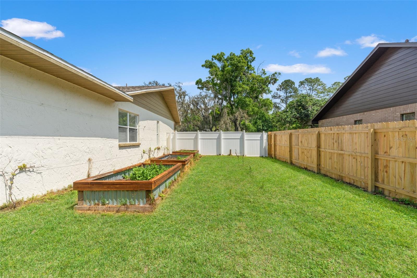 2524 VICTARRA CIR, LUTZ, FL — photo 25