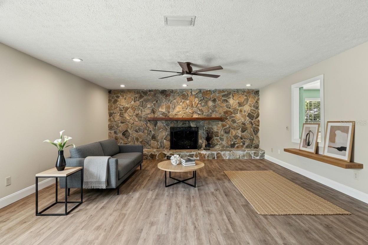 2524 VICTARRA CIR, LUTZ, FL — photo 17
