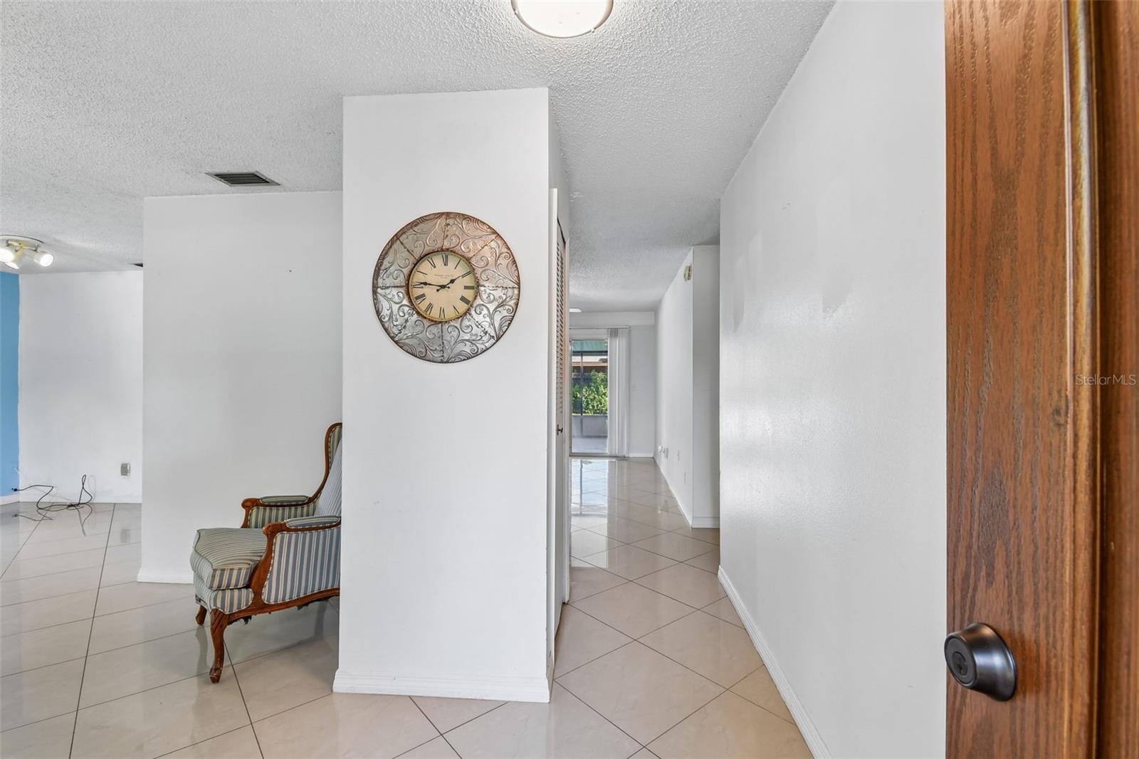 13635 BERKSHIRE CT, GRAND ISLAND, FL — photo 3