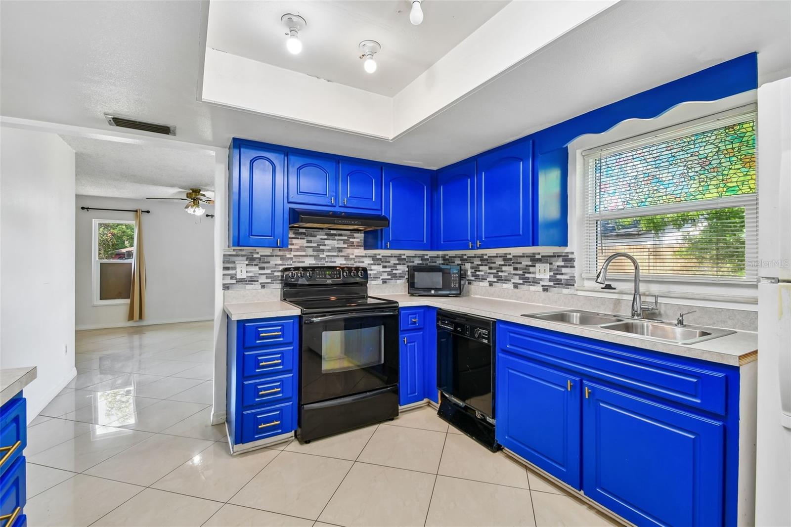 13635 BERKSHIRE CT, GRAND ISLAND, FL — photo 16
