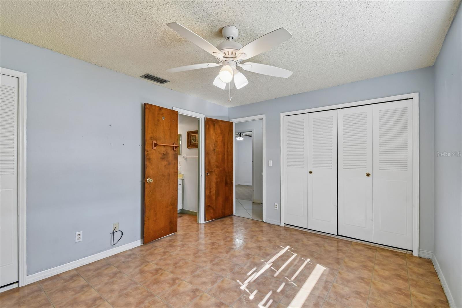 13635 BERKSHIRE CT, GRAND ISLAND, FL — photo 35