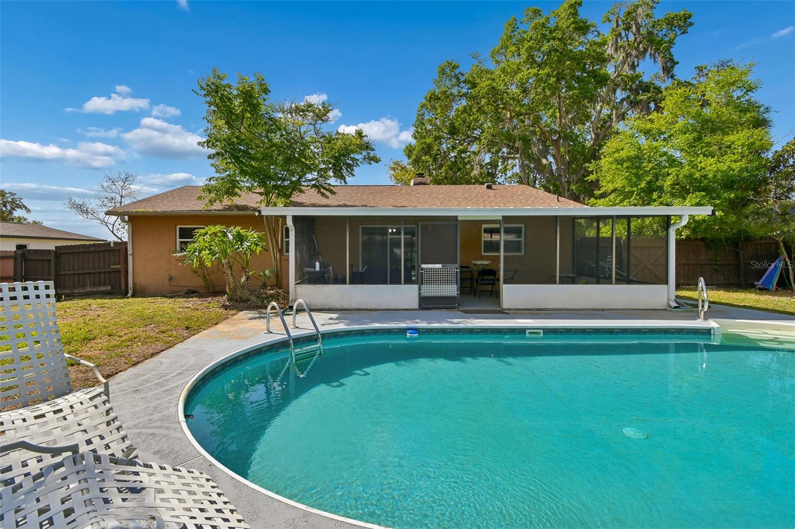13635 BERKSHIRE CT, GRAND ISLAND, FL — photo 42