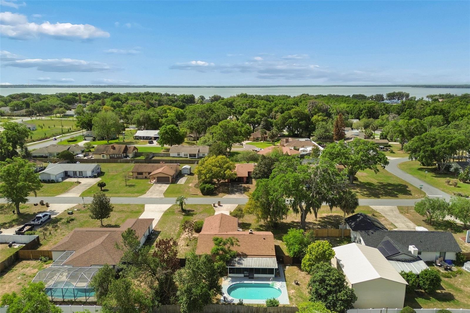 13635 BERKSHIRE CT, GRAND ISLAND, FL — photo 48