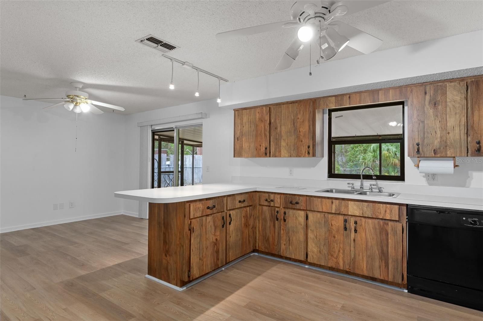 7095 W GREENWOOD LN, CRYSTAL RIVER, FL — photo 12