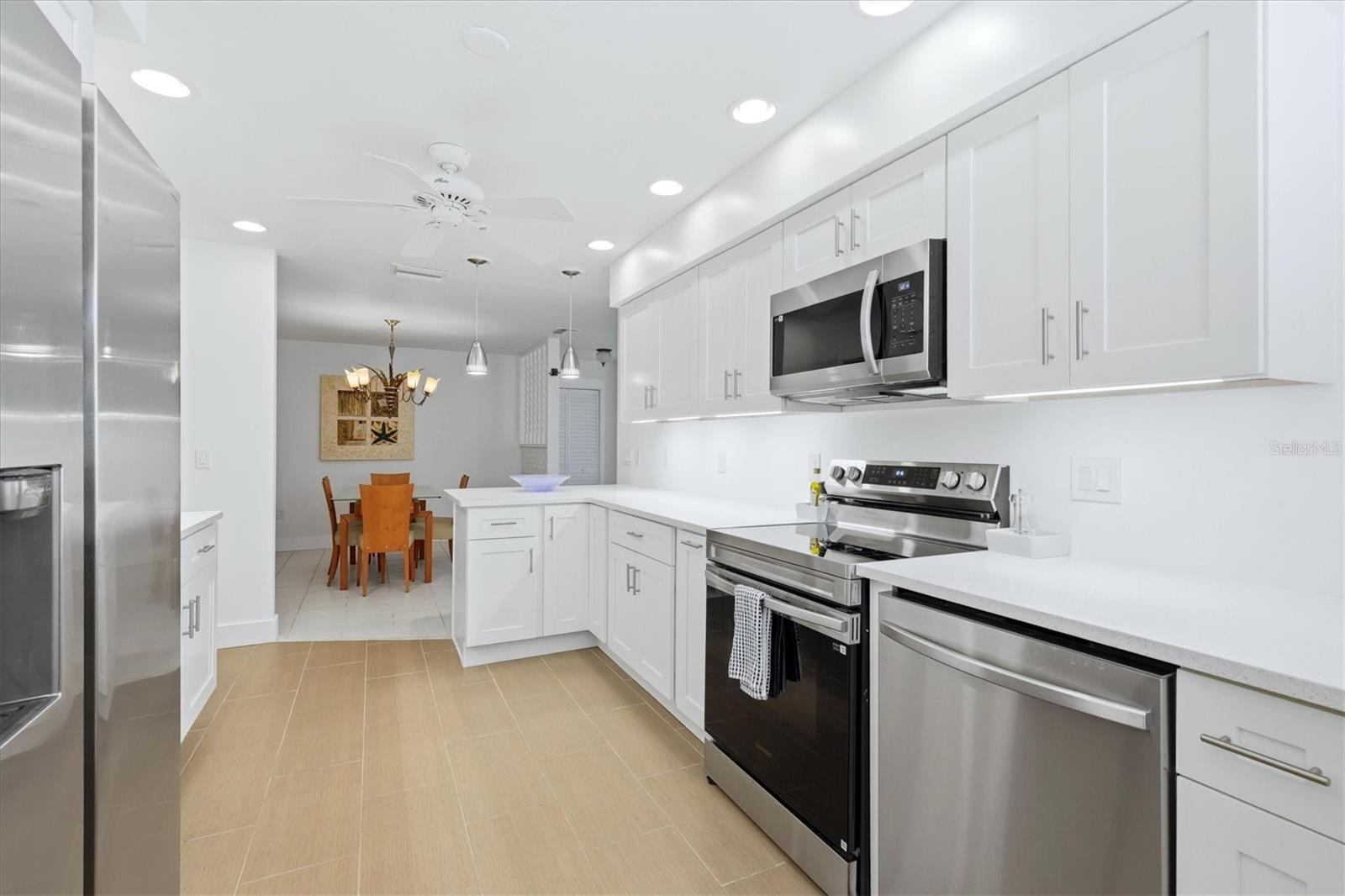 616 LYONS LN, LONGBOAT KEY, FL — photo 13