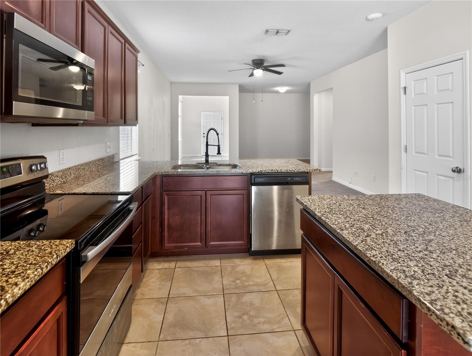 17520 BUTTERFLY PEA CT, CLERMONT, FL — photo 23