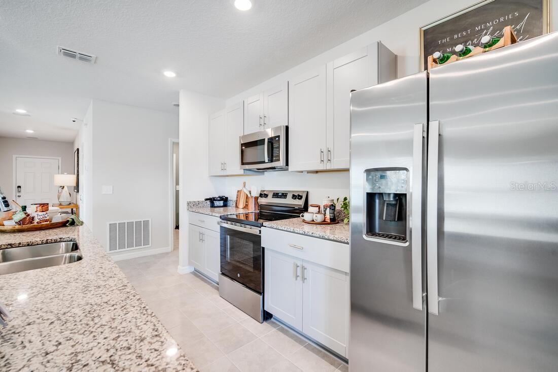200 STREAMWATER WAY, GROVELAND, FL — photo 18