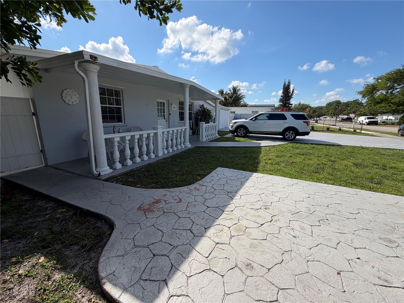 126 MIAMI GARDENS RD, WEST PARK, FL — photo 2