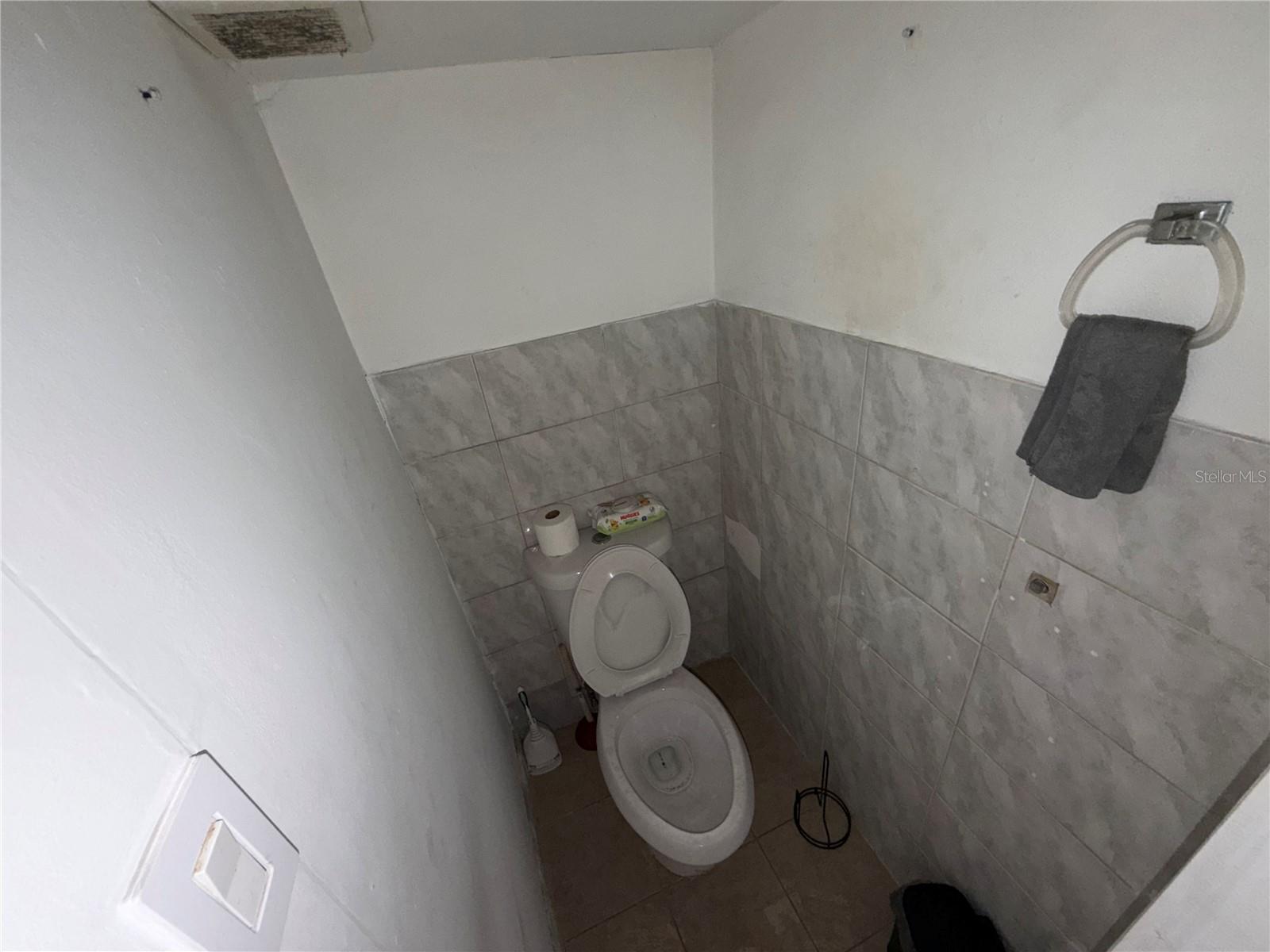 126 MIAMI GARDENS RD, WEST PARK, FL — photo 27