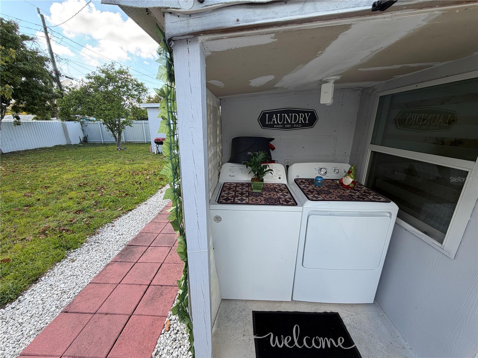 126 MIAMI GARDENS RD, WEST PARK, FL — photo 40