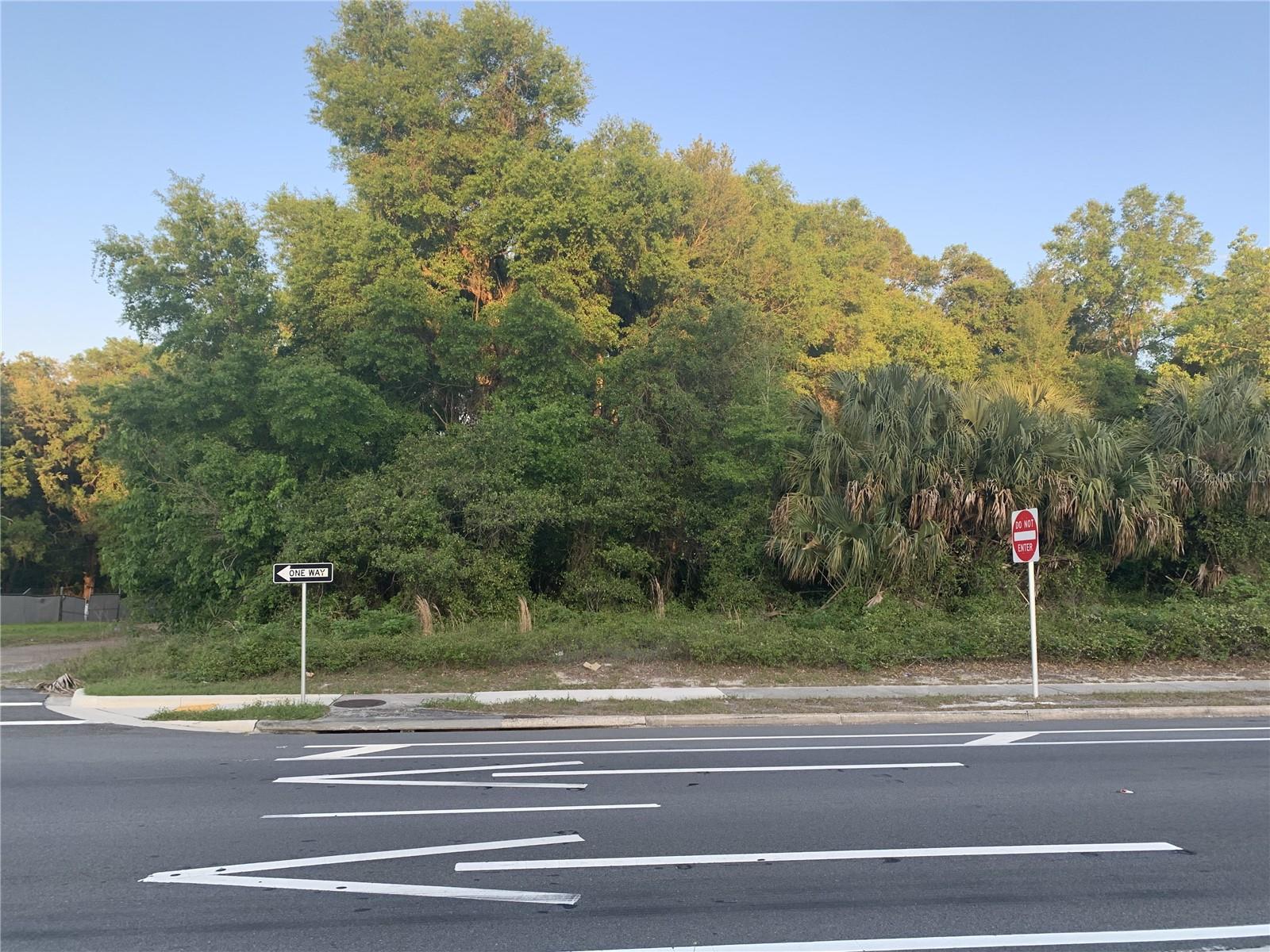 18111 N US HWY 301, CITRA, FL — photo 4