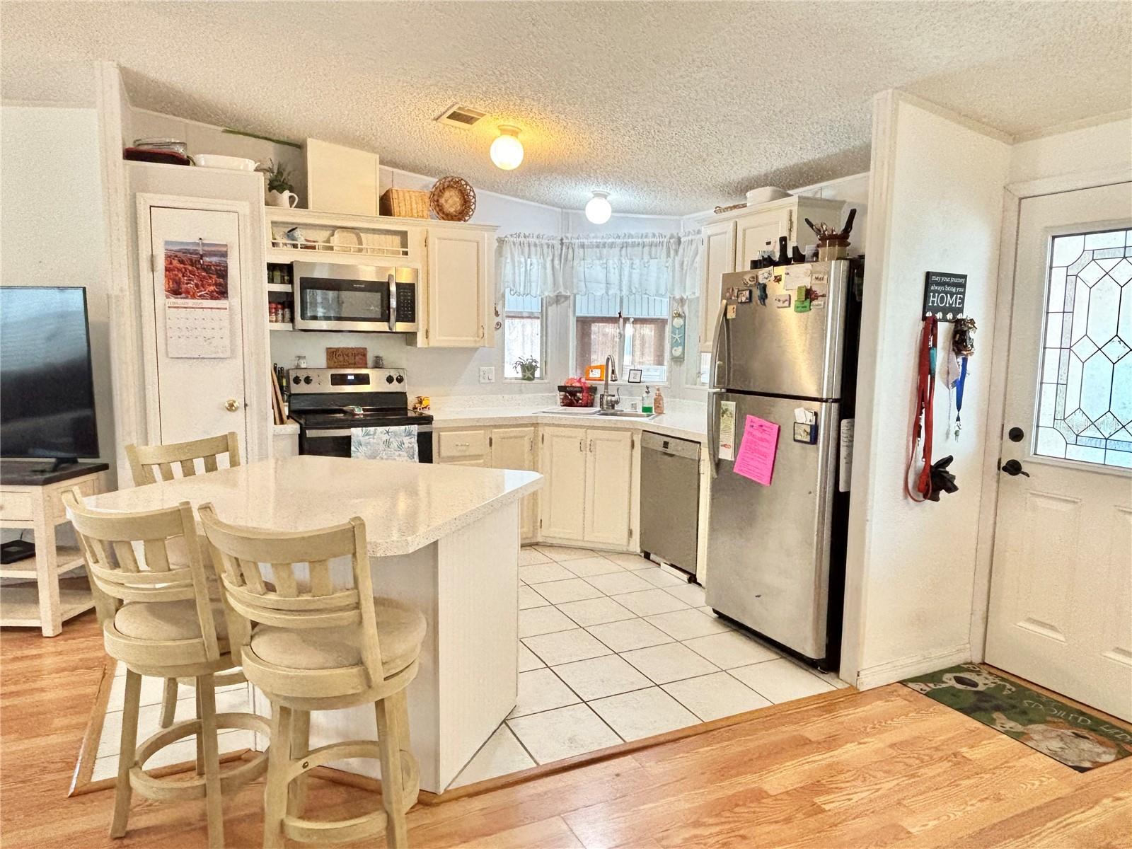 102 AMERICANA CT NE #206, ST PETERSBURG, FL — photo 9