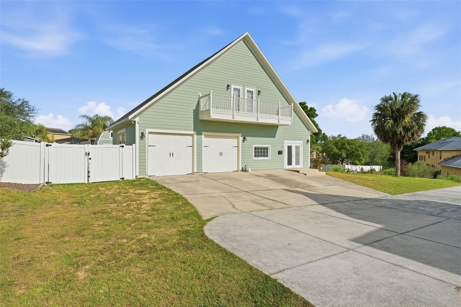 835 BUTCH CASSIDY LN, EUSTIS, FL — photo 39