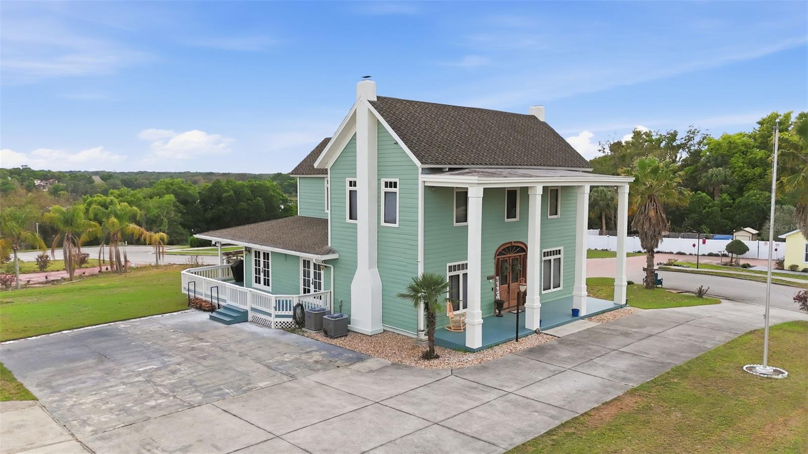 835 BUTCH CASSIDY LN, EUSTIS, FL — photo 160