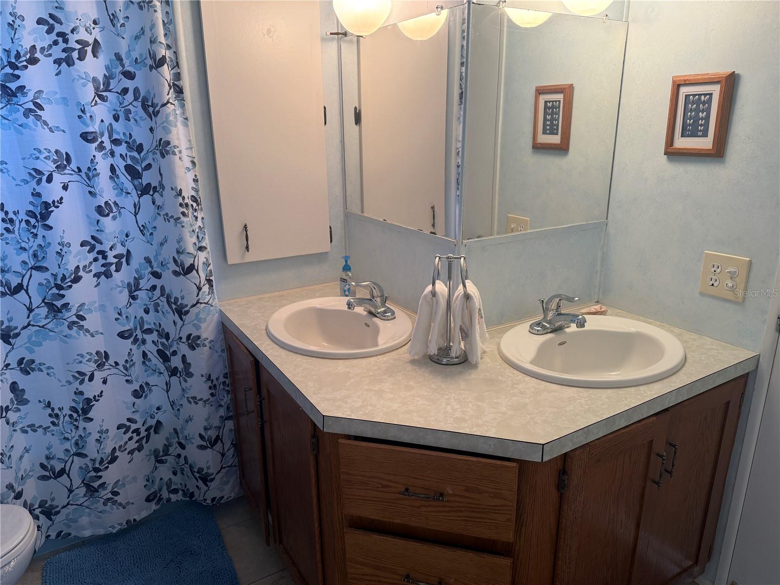 731 CAMELLIA DR, VENICE, FL — photo 5