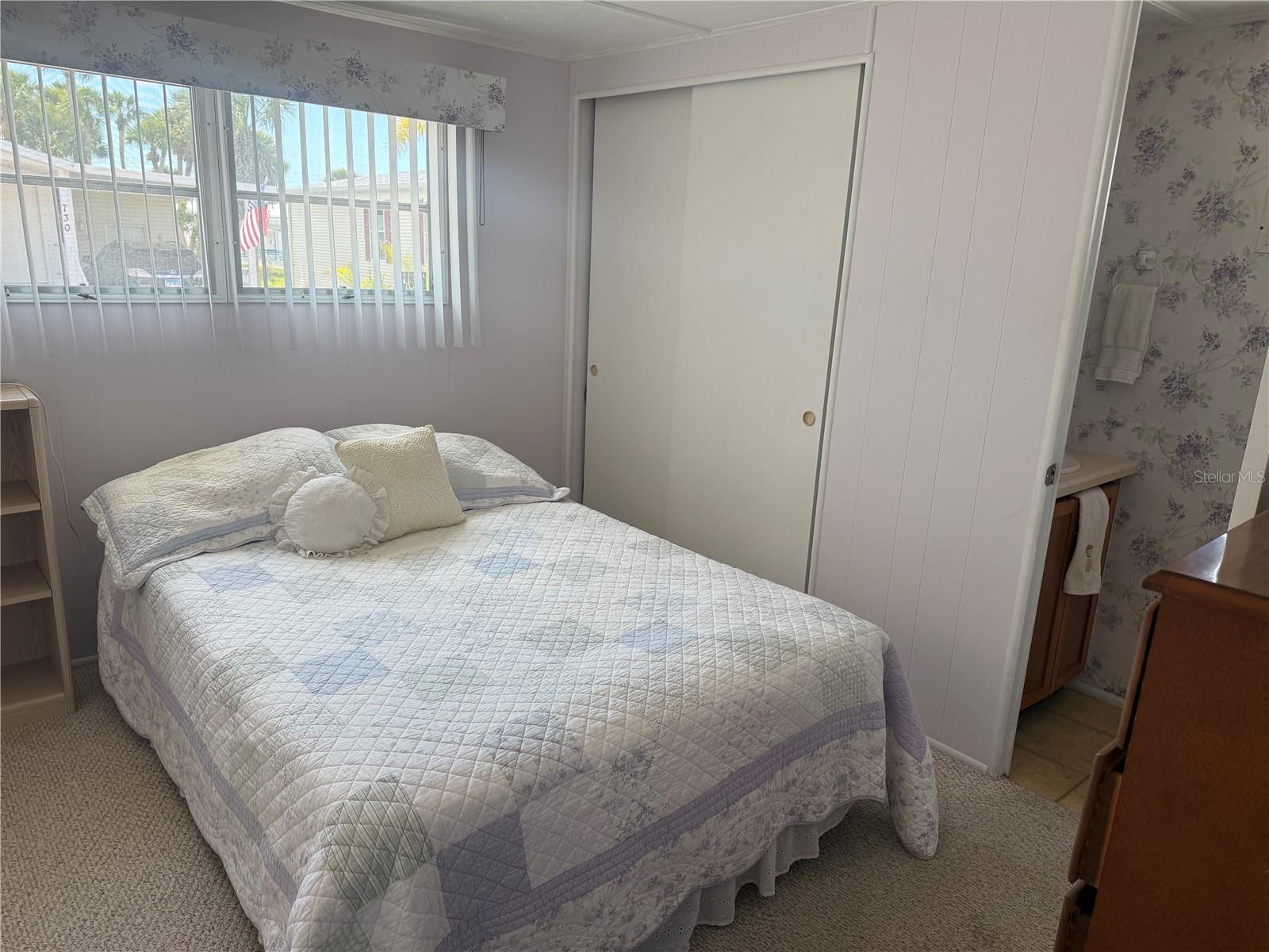 731 CAMELLIA DR, VENICE, FL — photo 9