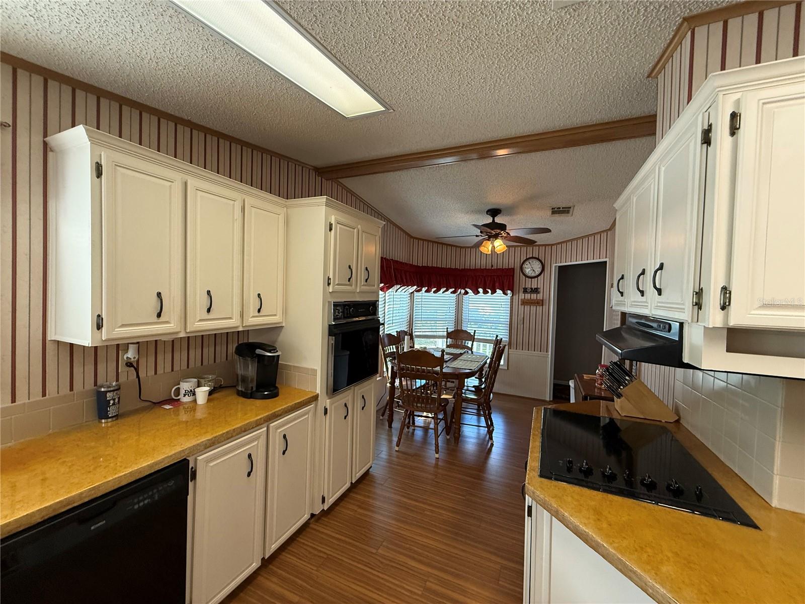 807 OAK BLVD, WILDWOOD, FL — photo 5