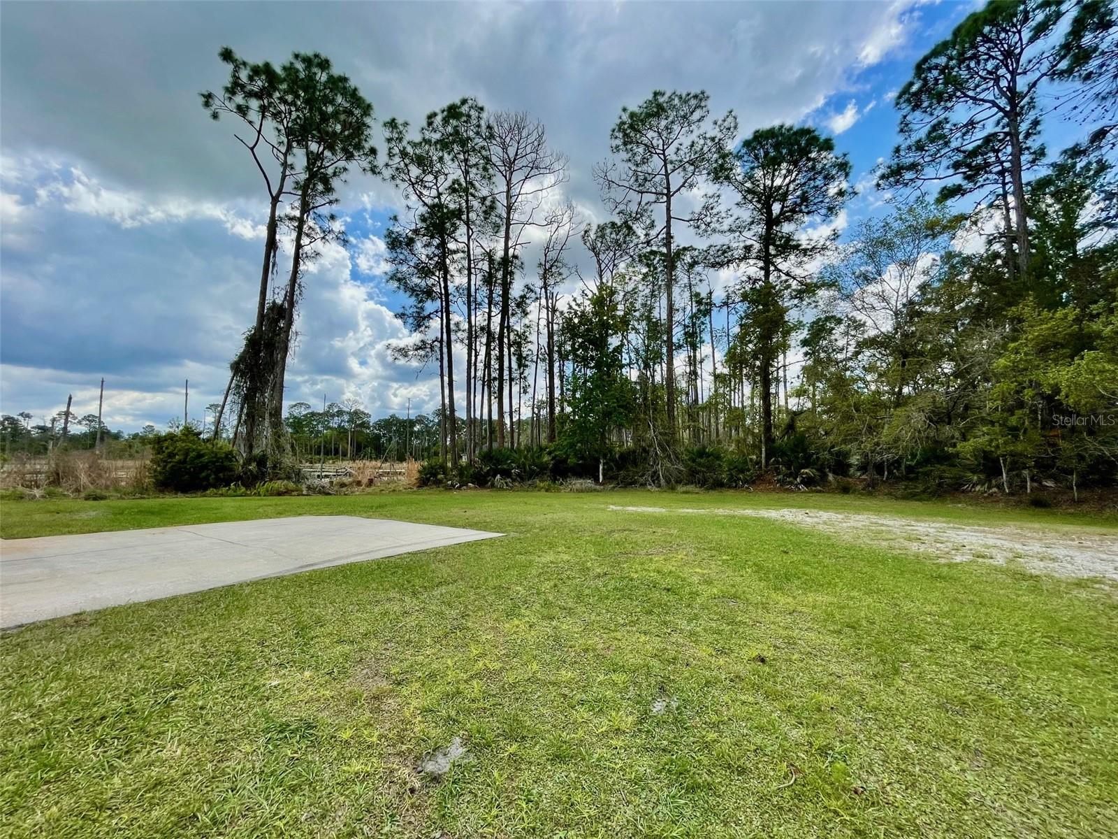 349 SEMINOLE WOODS BLVD, GENEVA, FL — photo 37