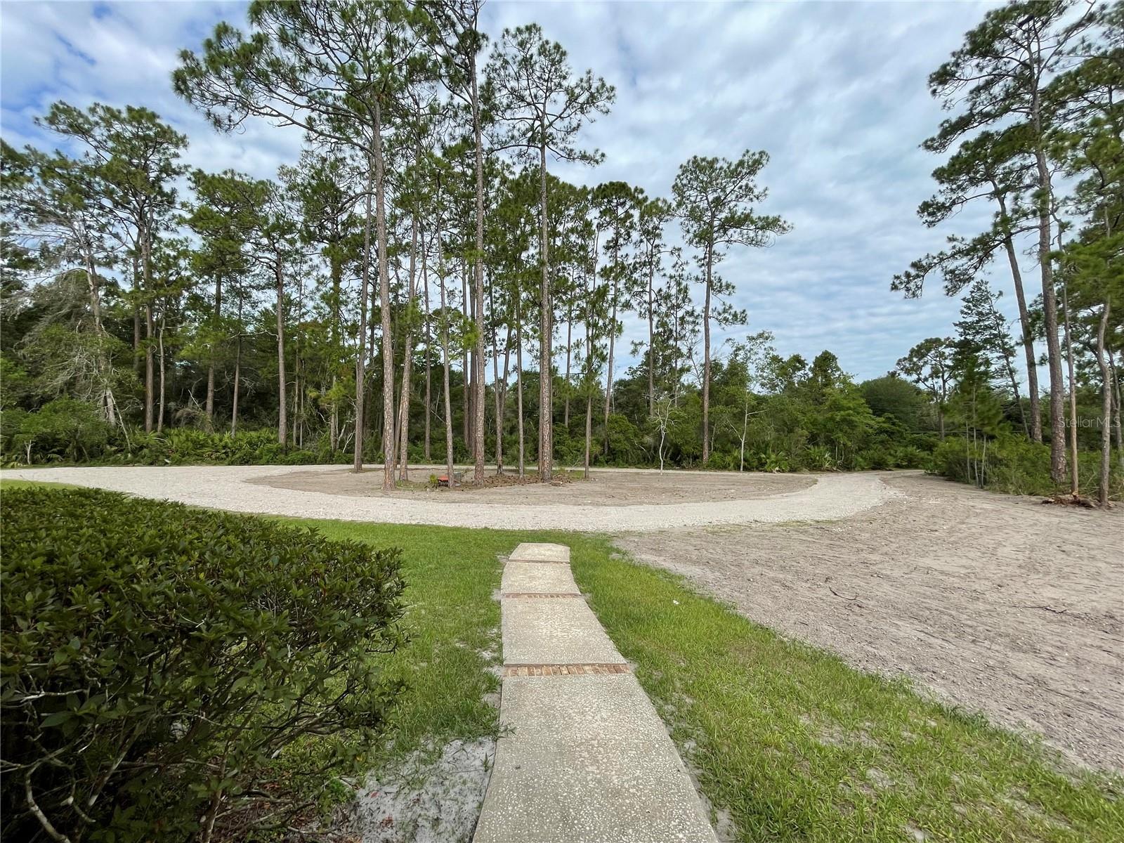 349 SEMINOLE WOODS BLVD, GENEVA, FL — photo 9