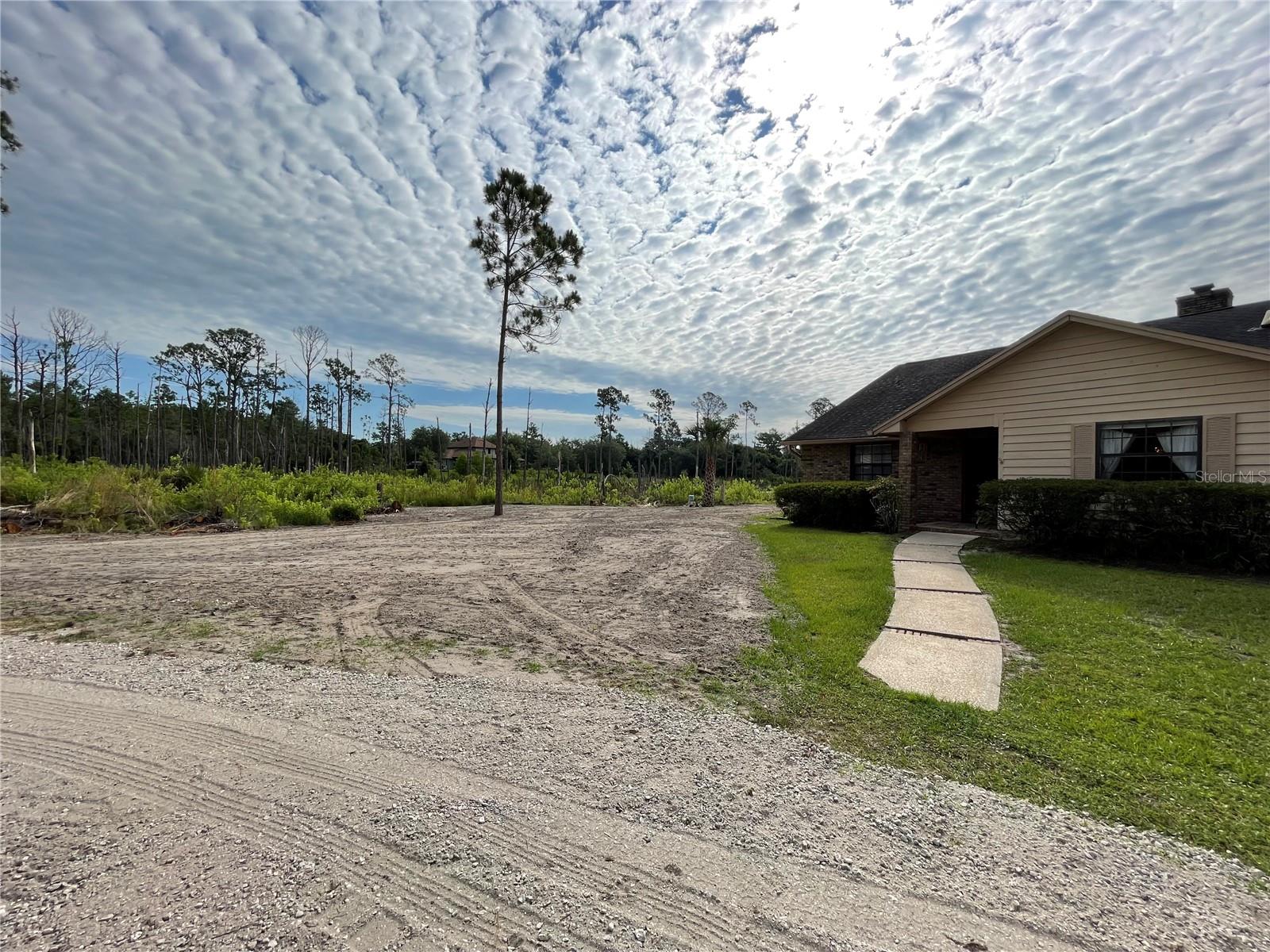 349 SEMINOLE WOODS BLVD, GENEVA, FL — photo 45