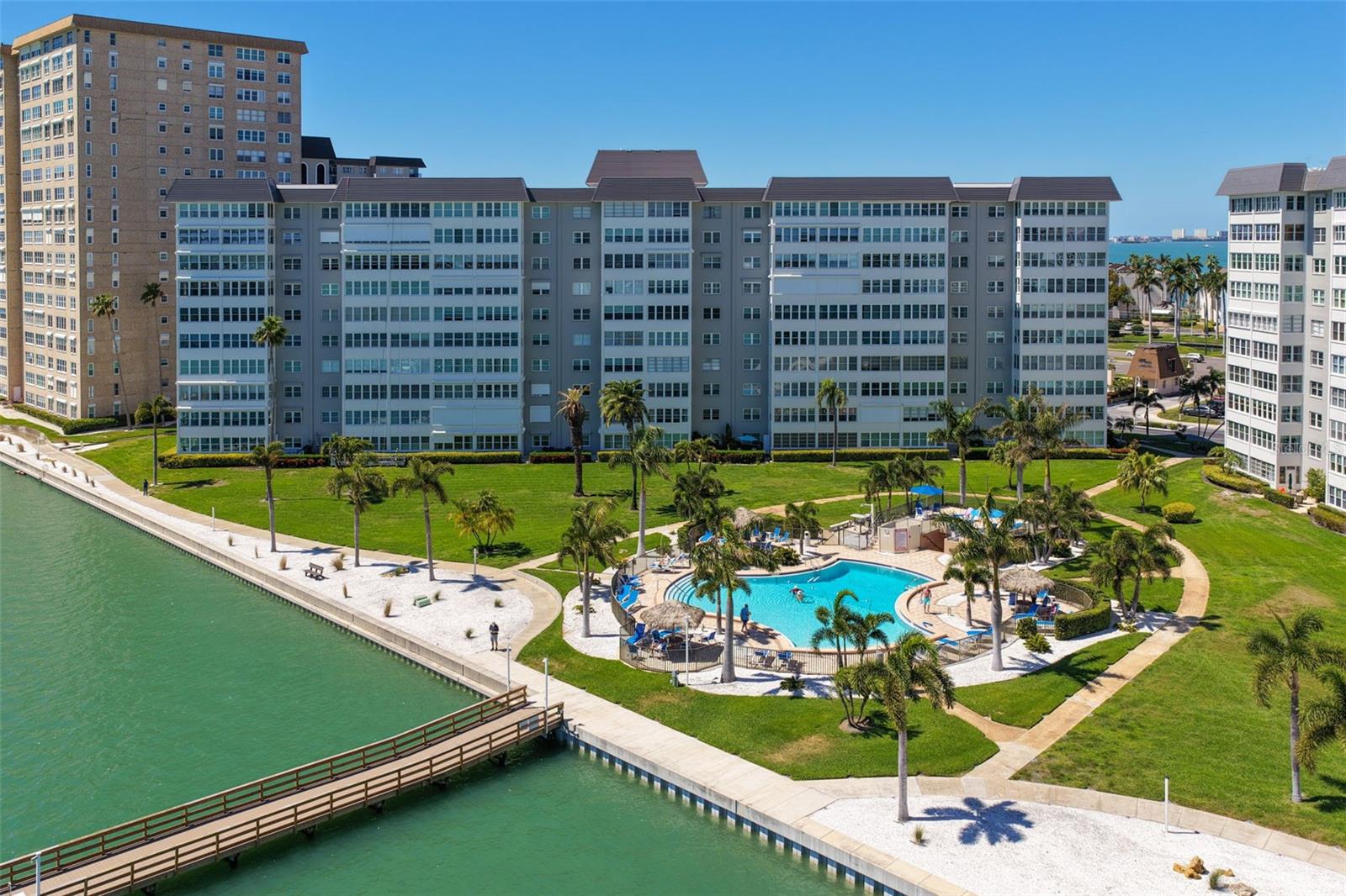 5130 BRITTANY DR S #1002, ST PETERSBURG, FL