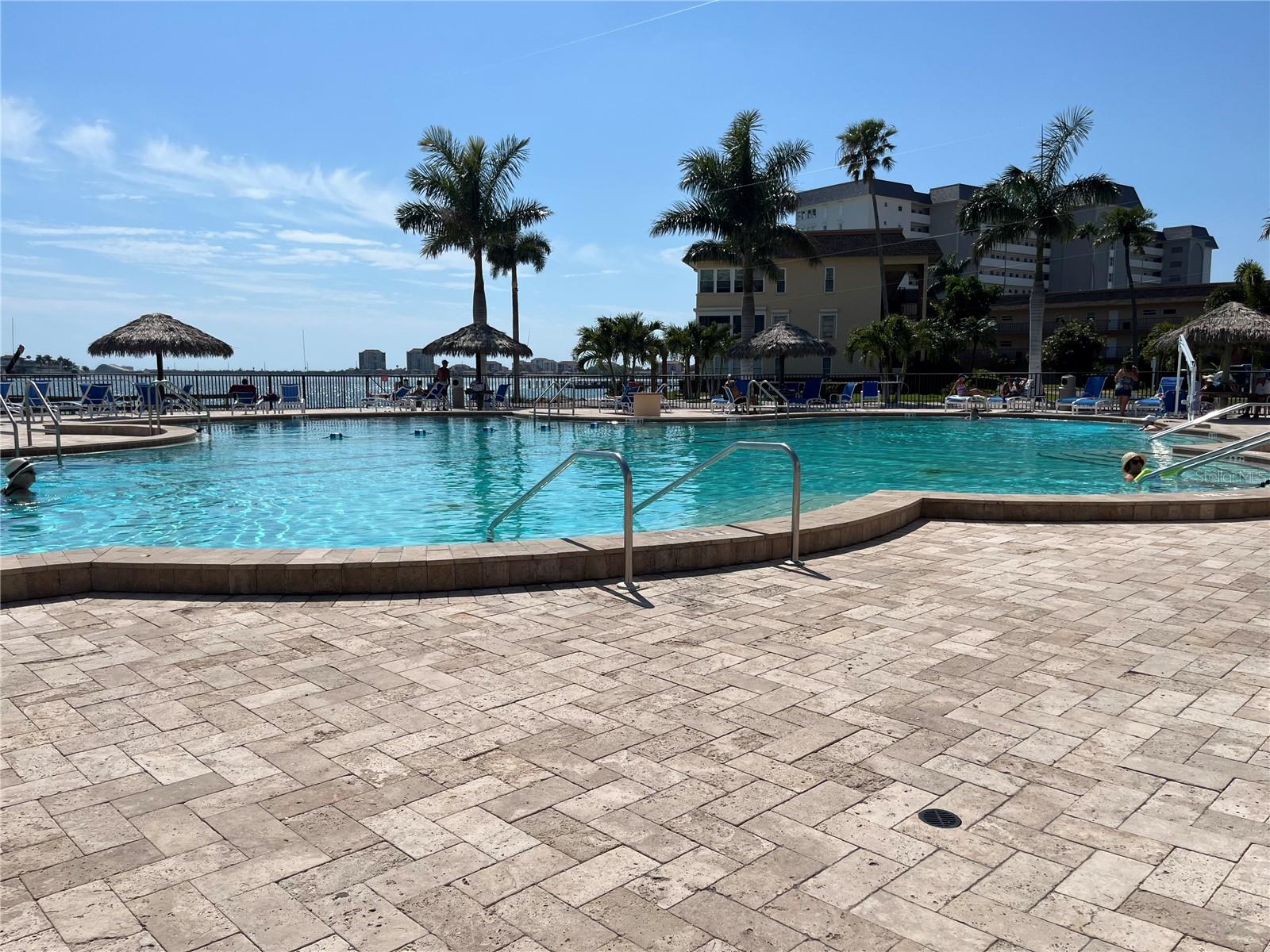 5130 BRITTANY DR S #1002, ST PETERSBURG, FL — photo 43
