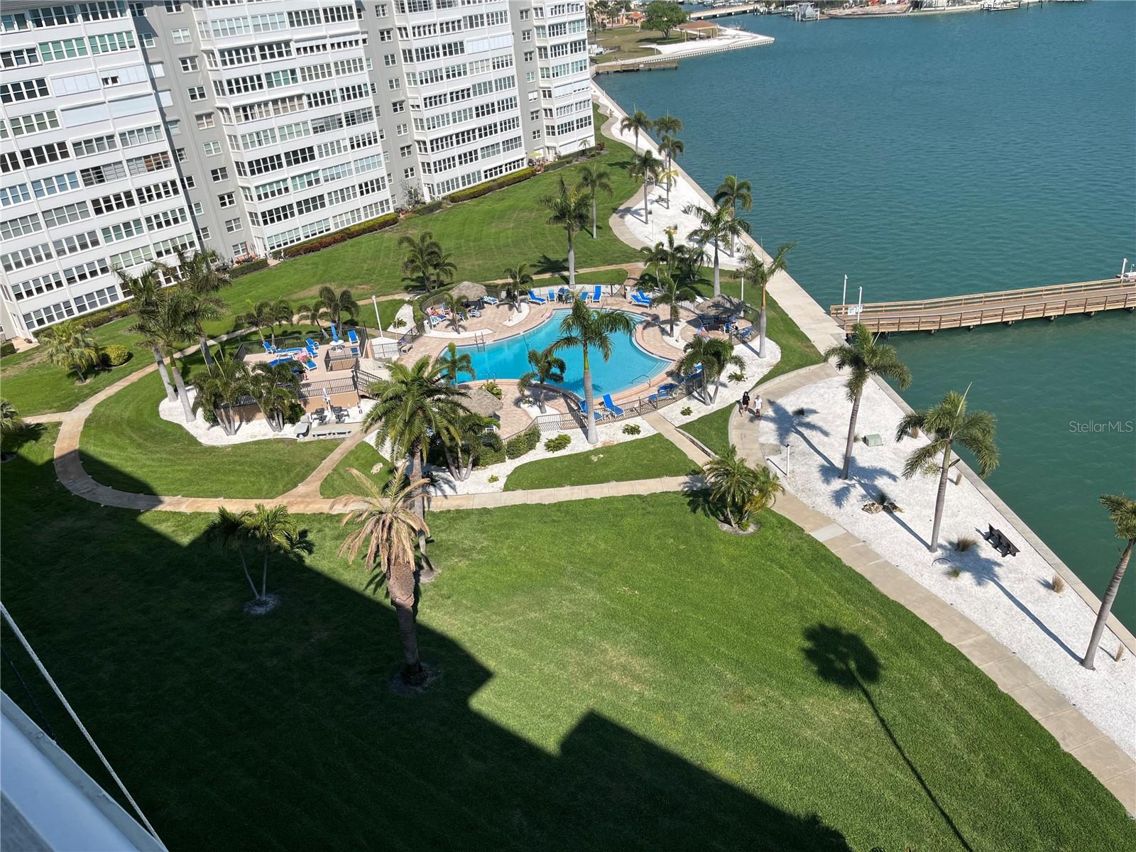 5130 BRITTANY DR S #1002, ST PETERSBURG, FL — photo 44