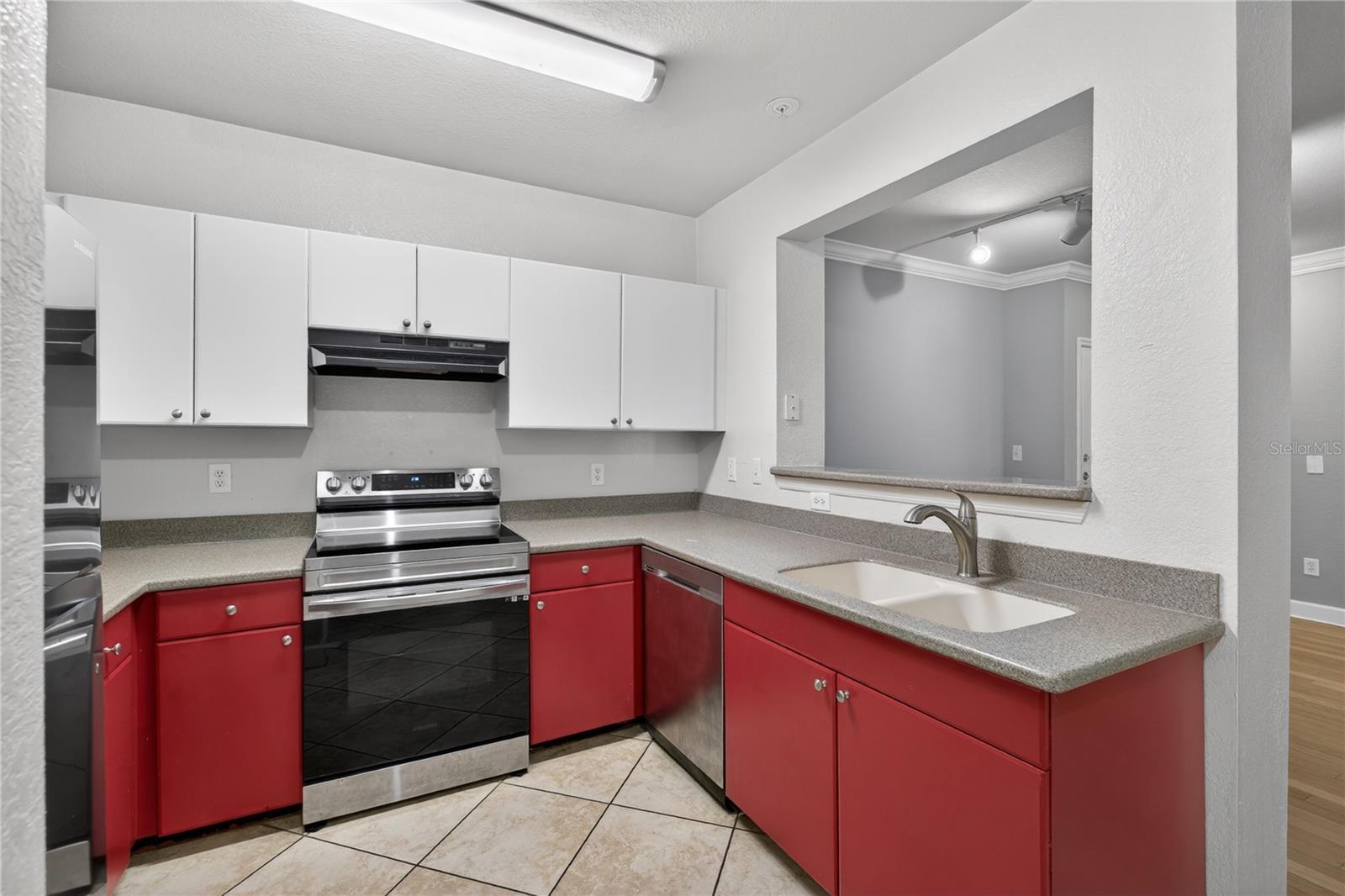 300 E SOUTH ST #2014, ORLANDO, FL — photo 3