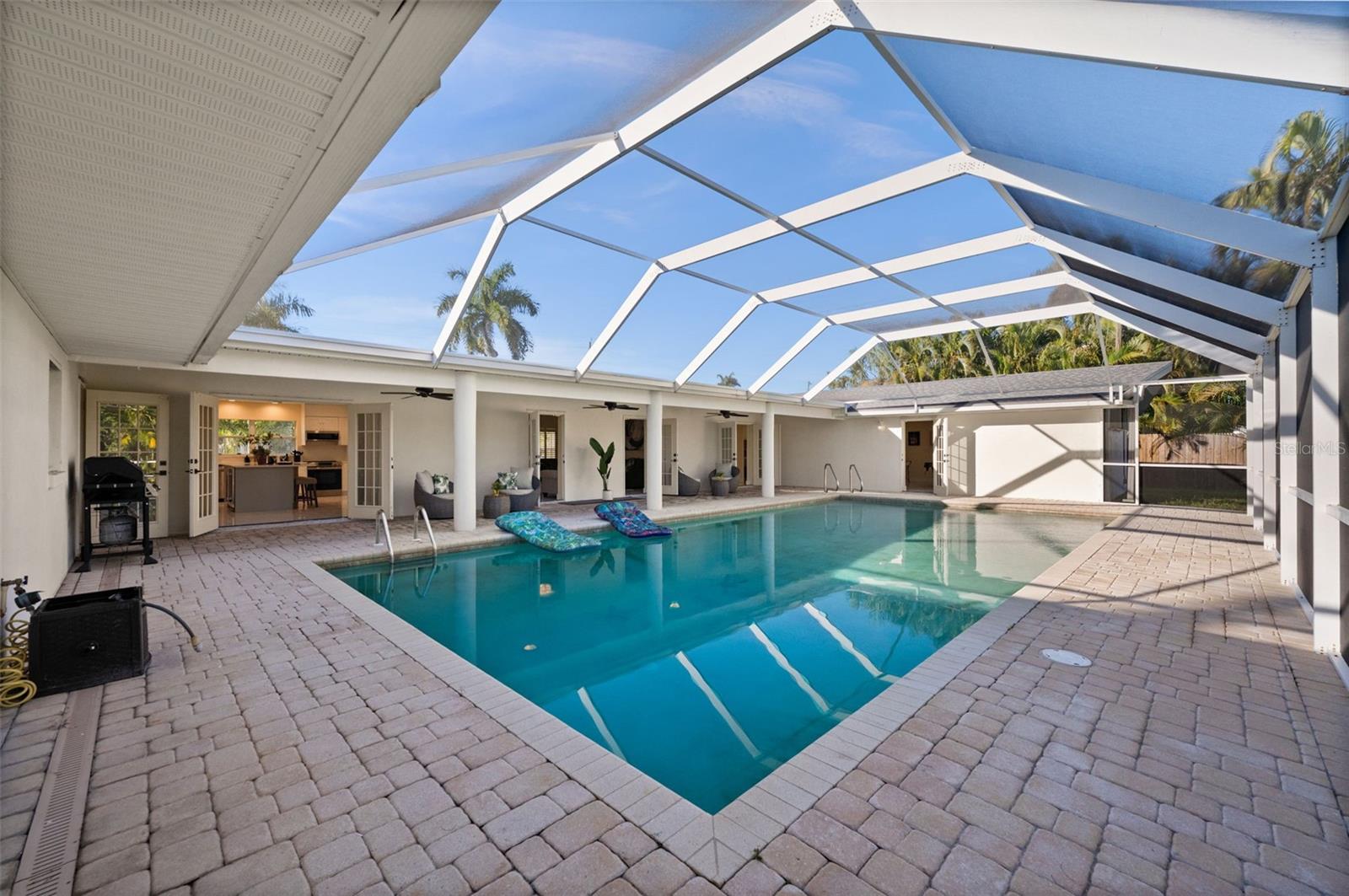 625 W OLYMPIA AVE, PUNTA GORDA, FL — photo 2