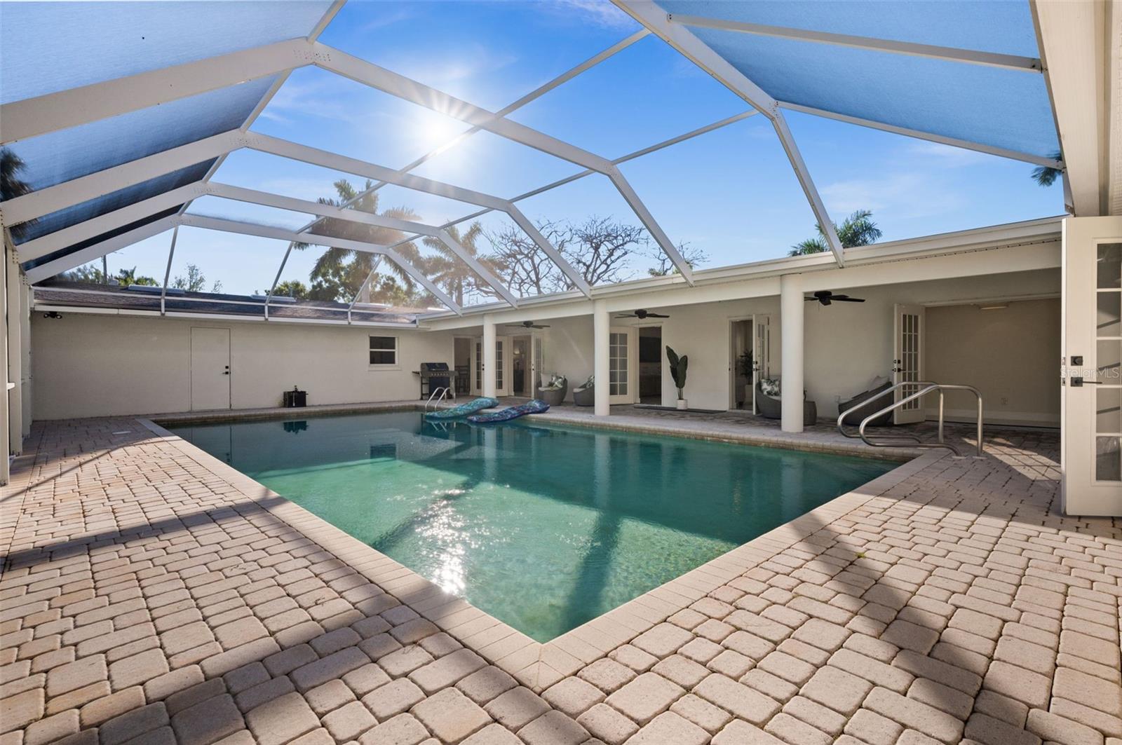 625 W OLYMPIA AVE, PUNTA GORDA, FL — photo 33